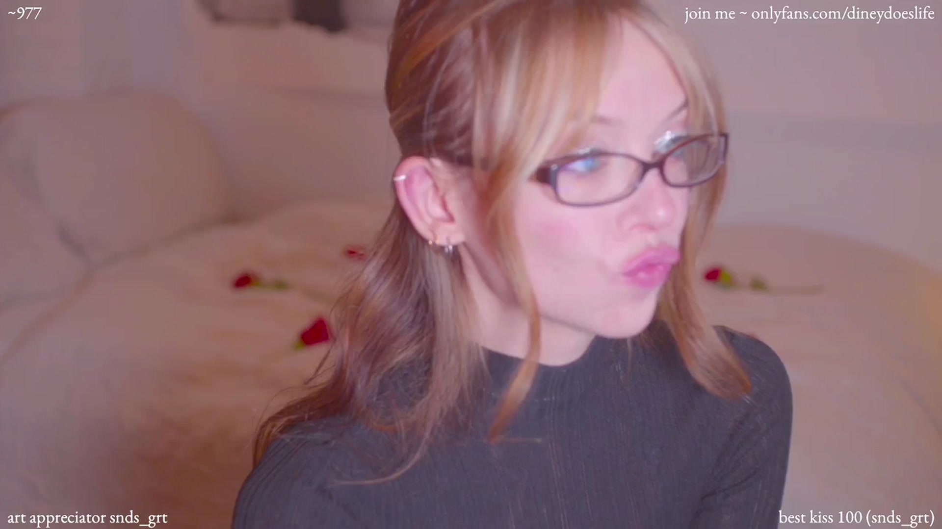 Gallery image thumbnail from diney_'s myfreecams stream on, 02/09/2024, 05:28 image 10 of 20