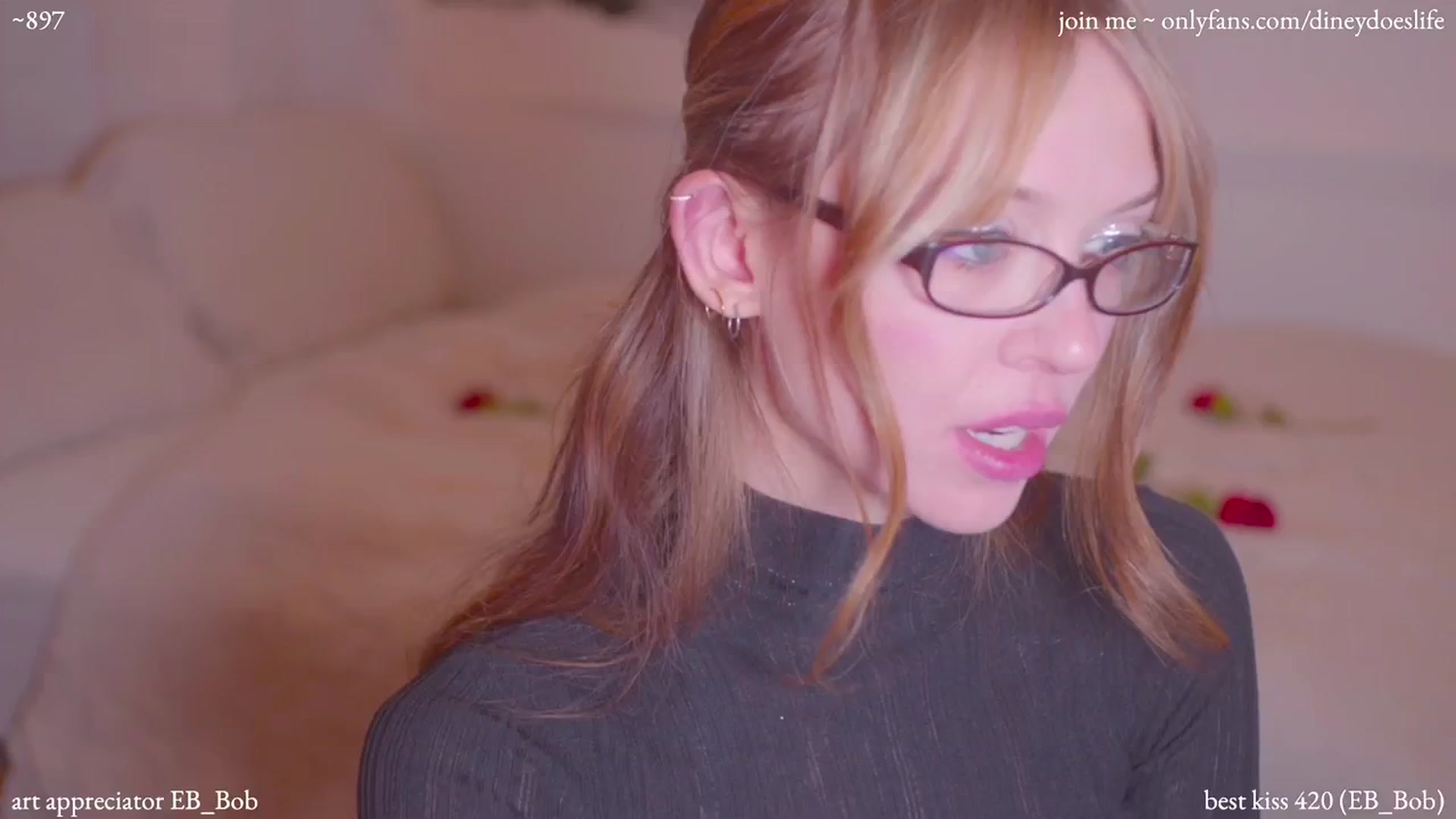 Gallery image thumbnail from diney_'s myfreecams stream on, 02/09/2024, 05:44 image 4 of 20