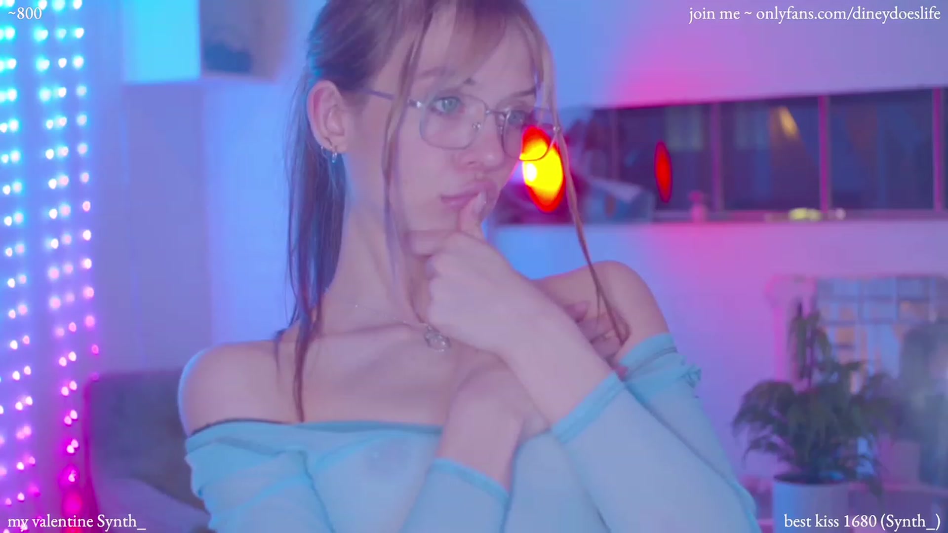 Gallery image thumbnail from diney_'s myfreecams stream on, 03/12/2024, 04:55 image 18 of 20