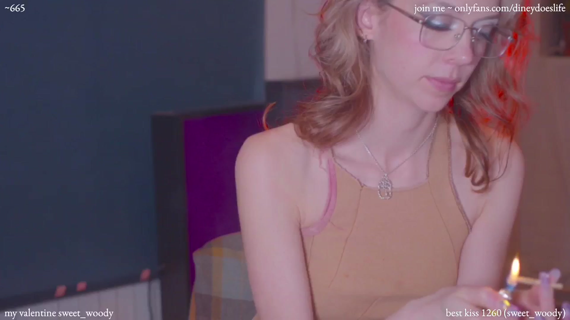 Gallery image thumbnail from diney_'s myfreecams stream on, 03/18/2024, 04:42 image 17 of 20