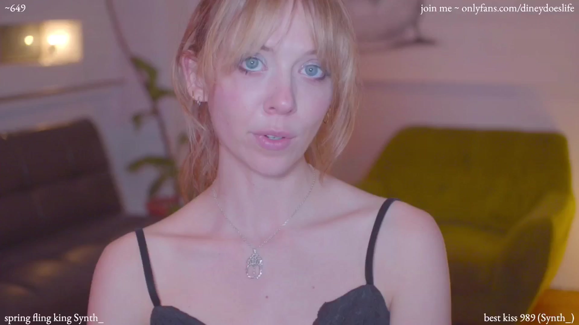 Gallery image thumbnail from diney_'s myfreecams stream on, 04/16/2024, 05:05 image 3 of 20