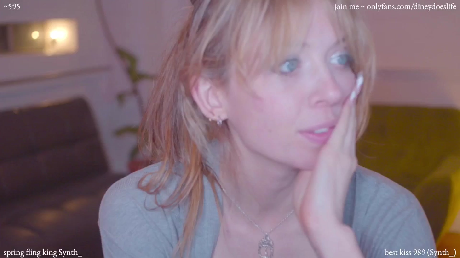 Gallery image thumbnail from diney_'s myfreecams stream on, 04/16/2024, 05:05 image 19 of 20