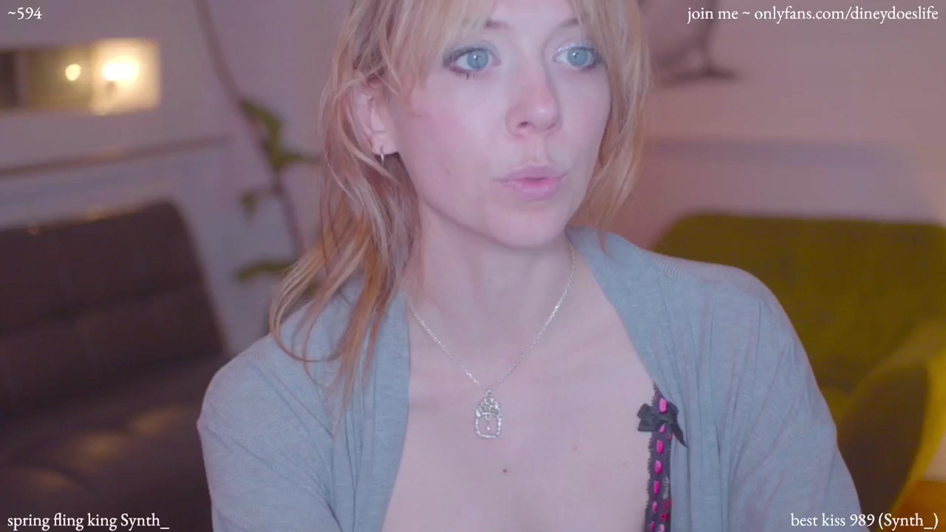 Gallery image thumbnail from diney_'s myfreecams stream on, 04/16/2024, 05:05 image 17 of 20