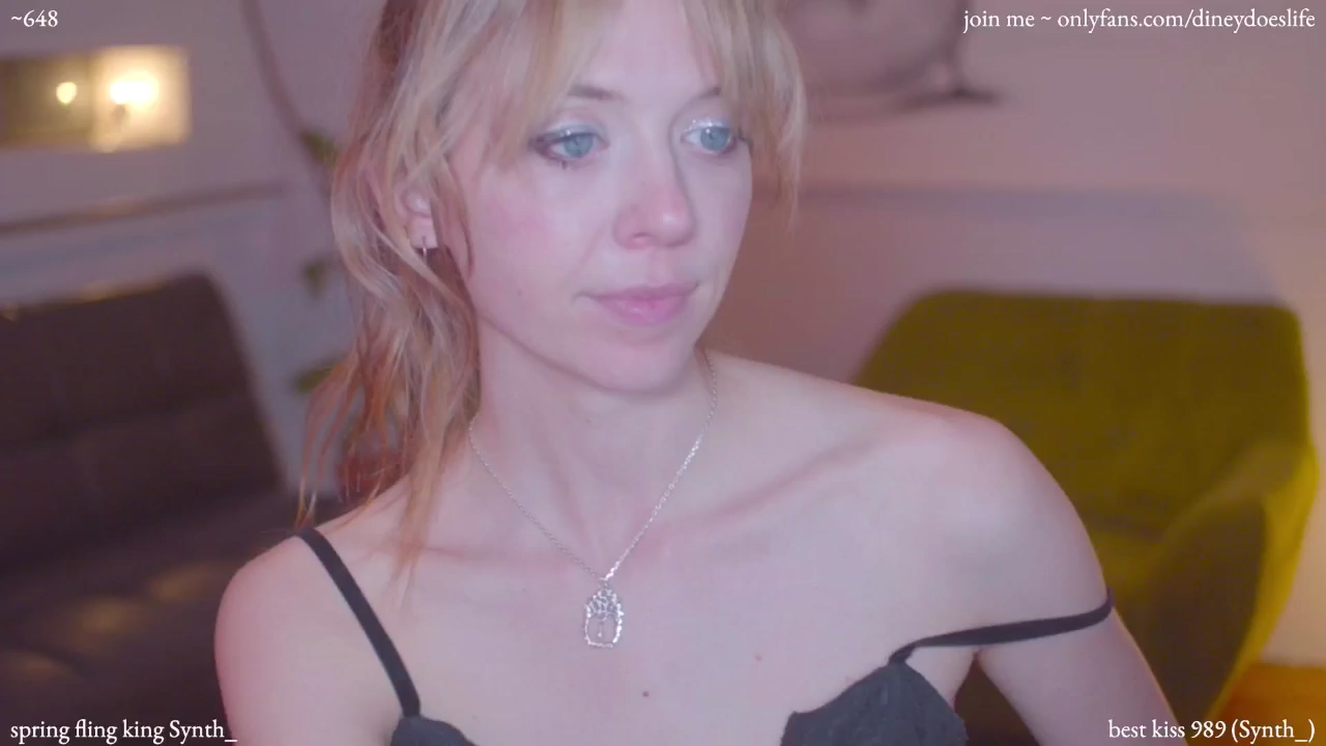 Gallery image thumbnail from diney_'s myfreecams stream on, 04/16/2024, 05:05 image 5 of 20