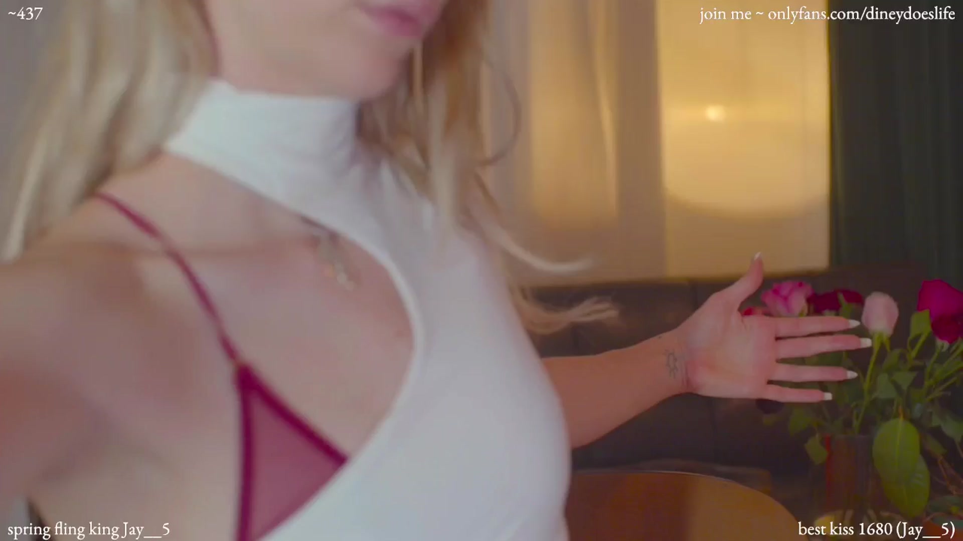 Gallery image thumbnail from diney_'s myfreecams stream on, 05/10/2024, 05:01 image 10 of 20