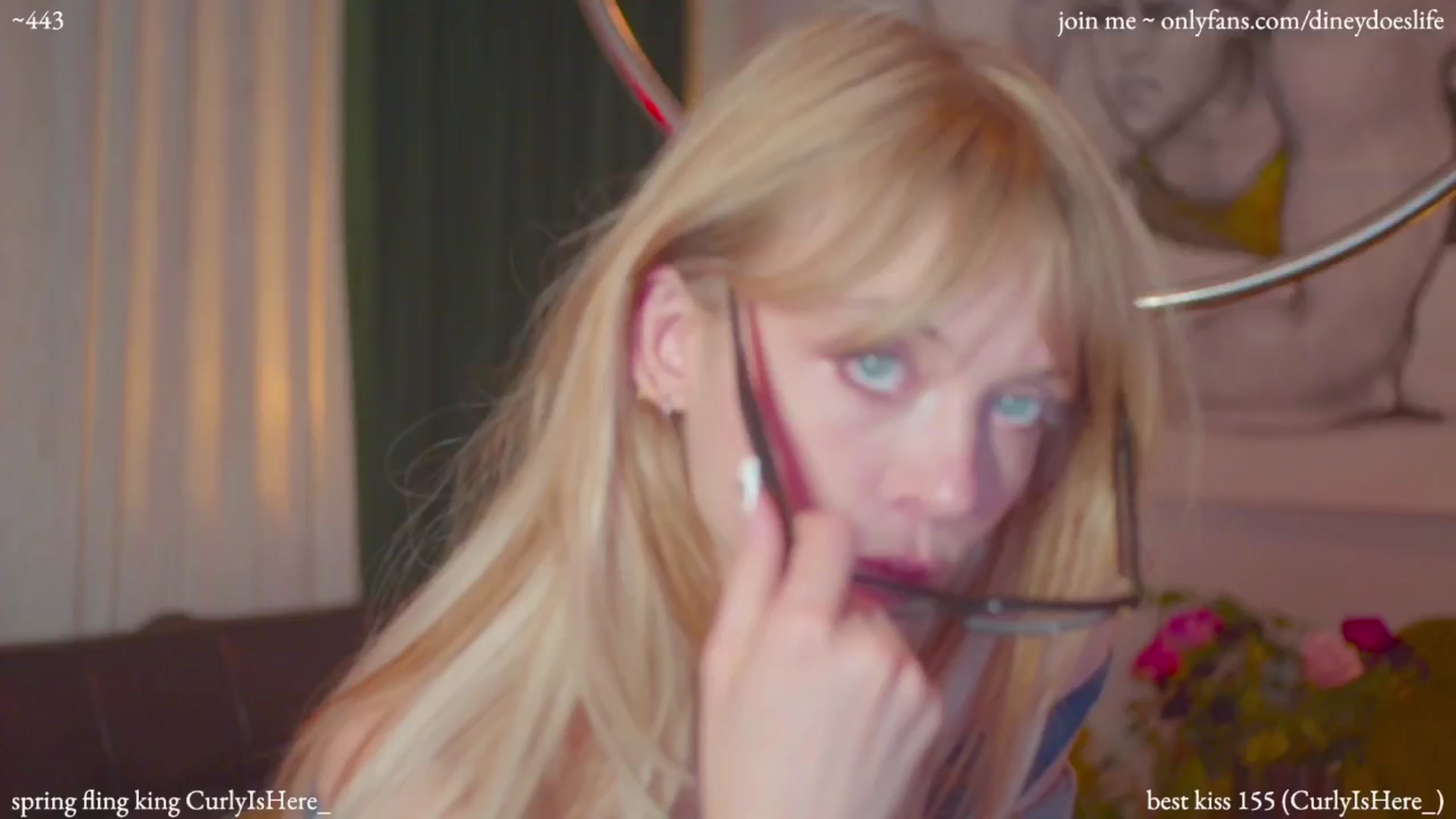 Gallery image thumbnail from diney_'s myfreecams stream on, 05/17/2024, 04:08 image 13 of 20