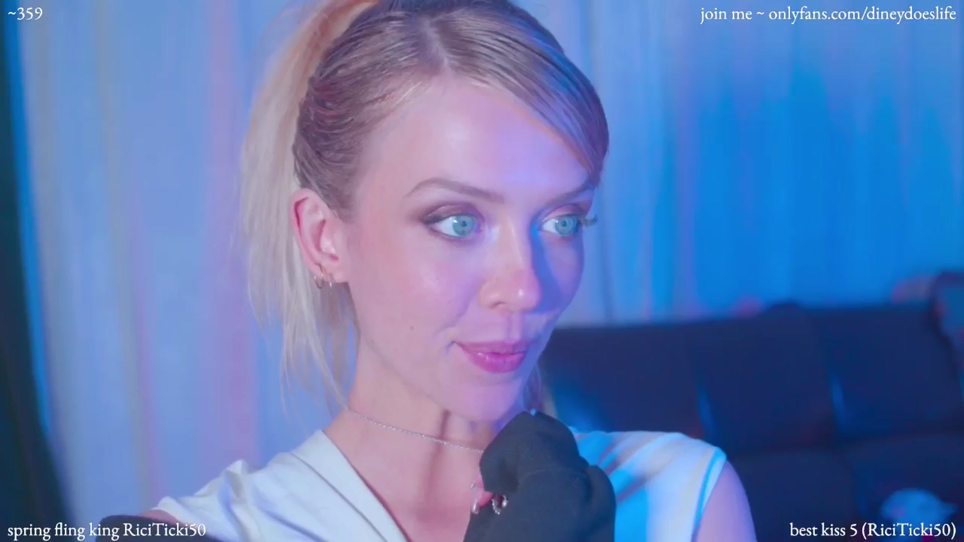 Gallery image thumbnail from diney_'s myfreecams stream on, 05/26/2024, 04:51 image 1 of 20