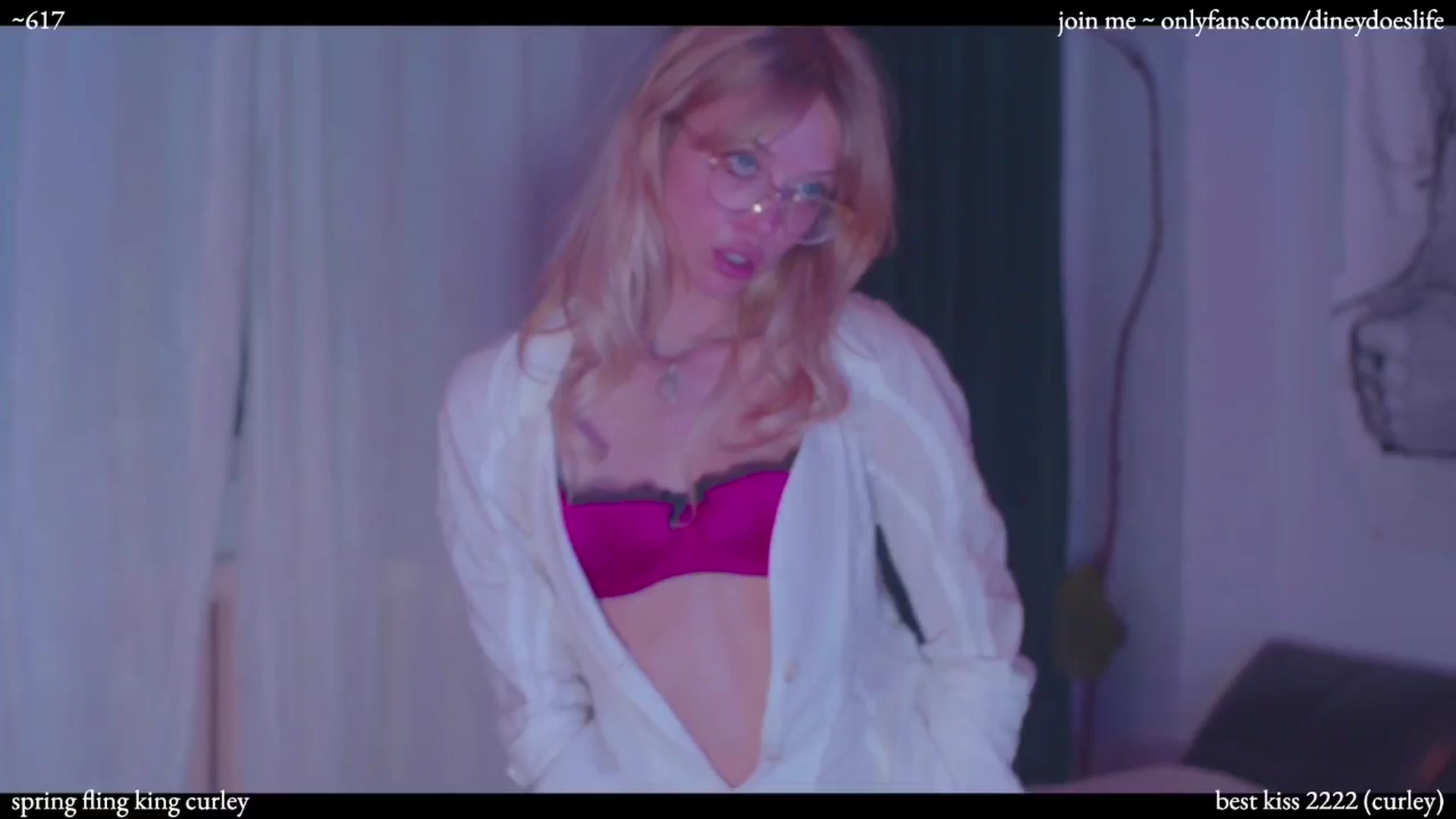 Gallery image thumbnail from diney_'s myfreecams stream on, 06/14/2024, 05:44 image 13 of 20