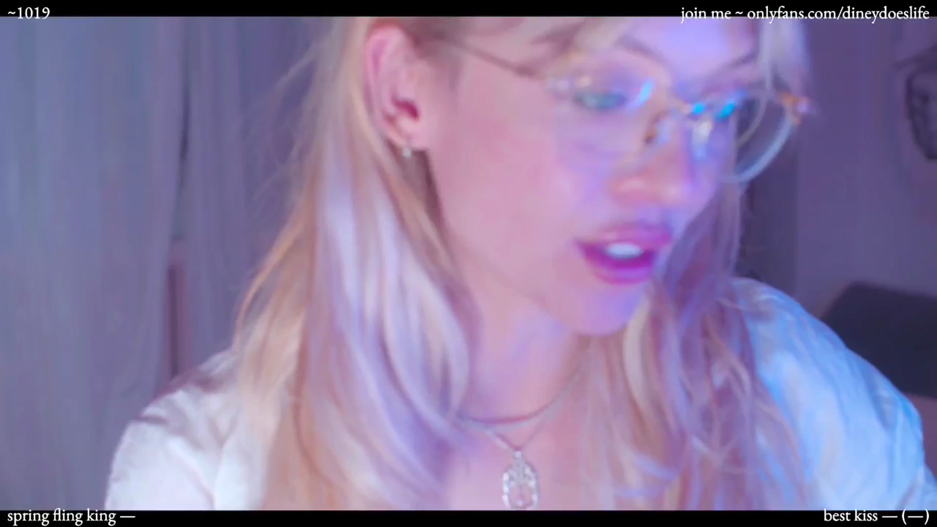 Gallery image thumbnail from diney_'s myfreecams stream on, 06/14/2024, 05:44 image 1 of 20