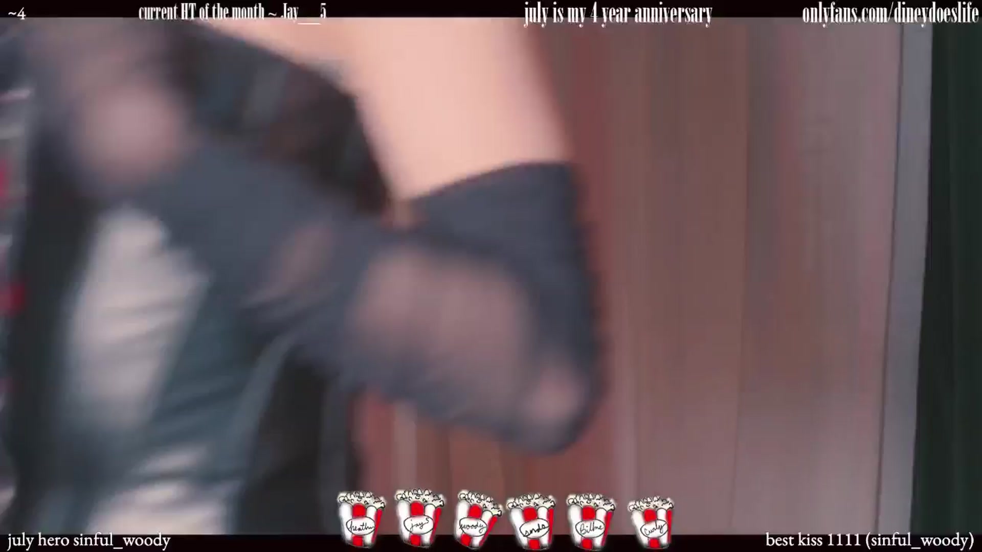 Gallery image thumbnail from diney_'s myfreecams stream on, 07/03/2024, 04:14 image 2 of 20