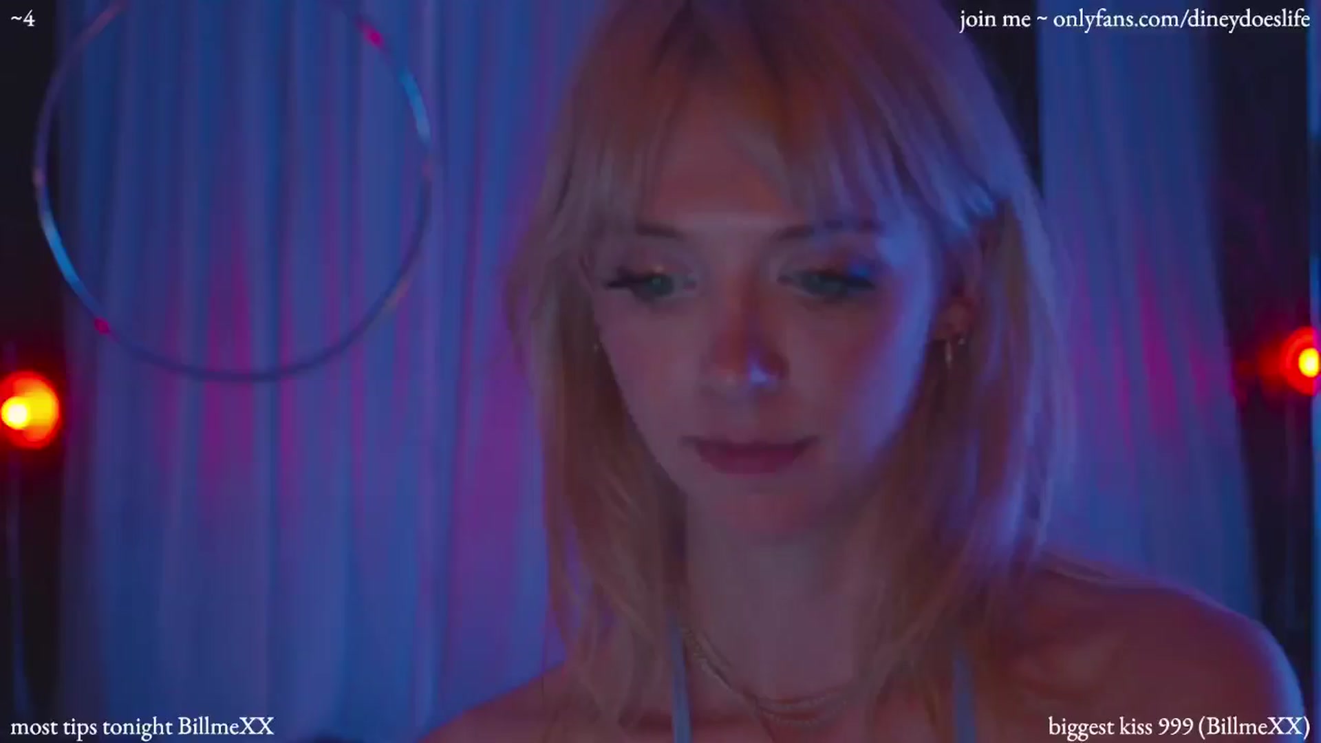 Gallery image thumbnail from diney_'s myfreecams stream on, 07/12/2024, 06:45 image 13 of 20