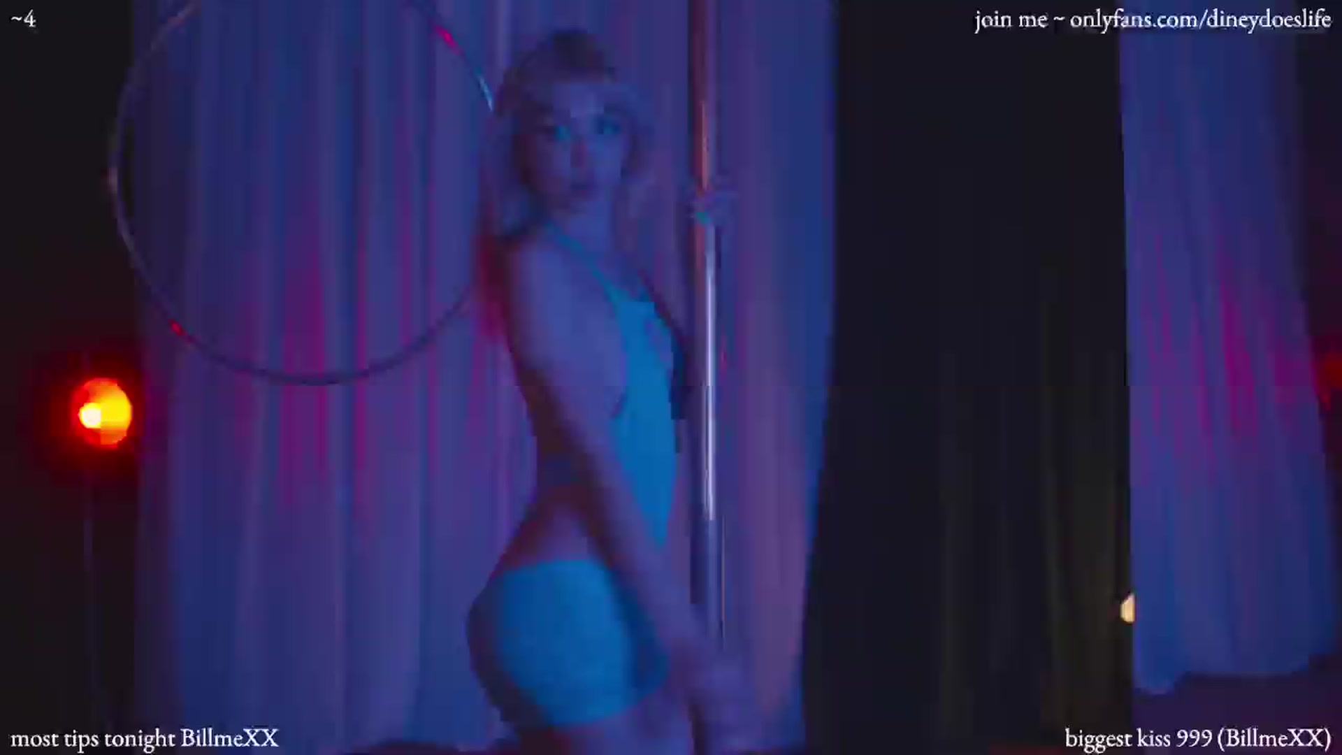 Gallery image thumbnail from diney_'s myfreecams stream on, 07/12/2024, 06:45 image 9 of 20