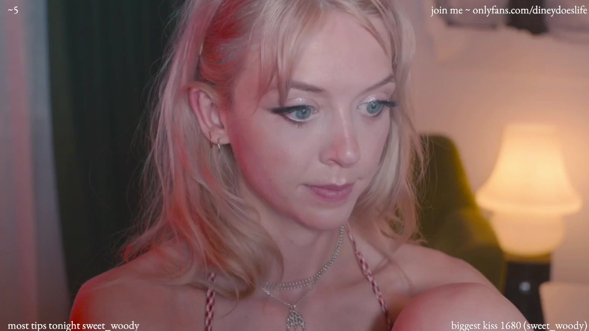 Gallery image thumbnail from diney_'s myfreecams stream on, 07/14/2024, 05:04 image 5 of 20