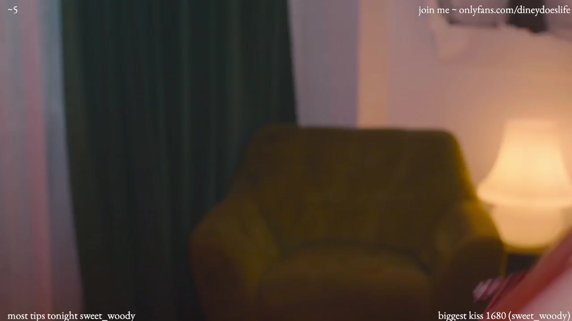 Gallery image thumbnail from diney_'s myfreecams stream on, 07/14/2024, 05:53 image 4 of 20