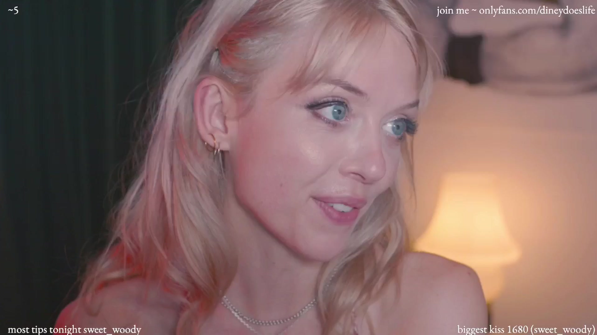 Gallery image thumbnail from diney_'s myfreecams stream on, 07/14/2024, 05:53 image 20 of 20