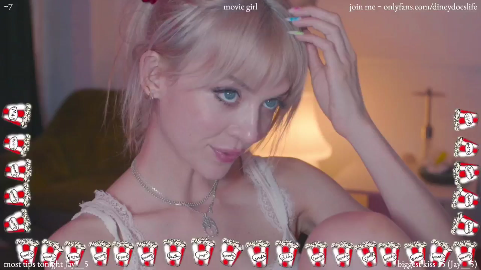 Gallery image thumbnail from diney_'s myfreecams stream on, 07/16/2024, 03:26 image 1 of 20