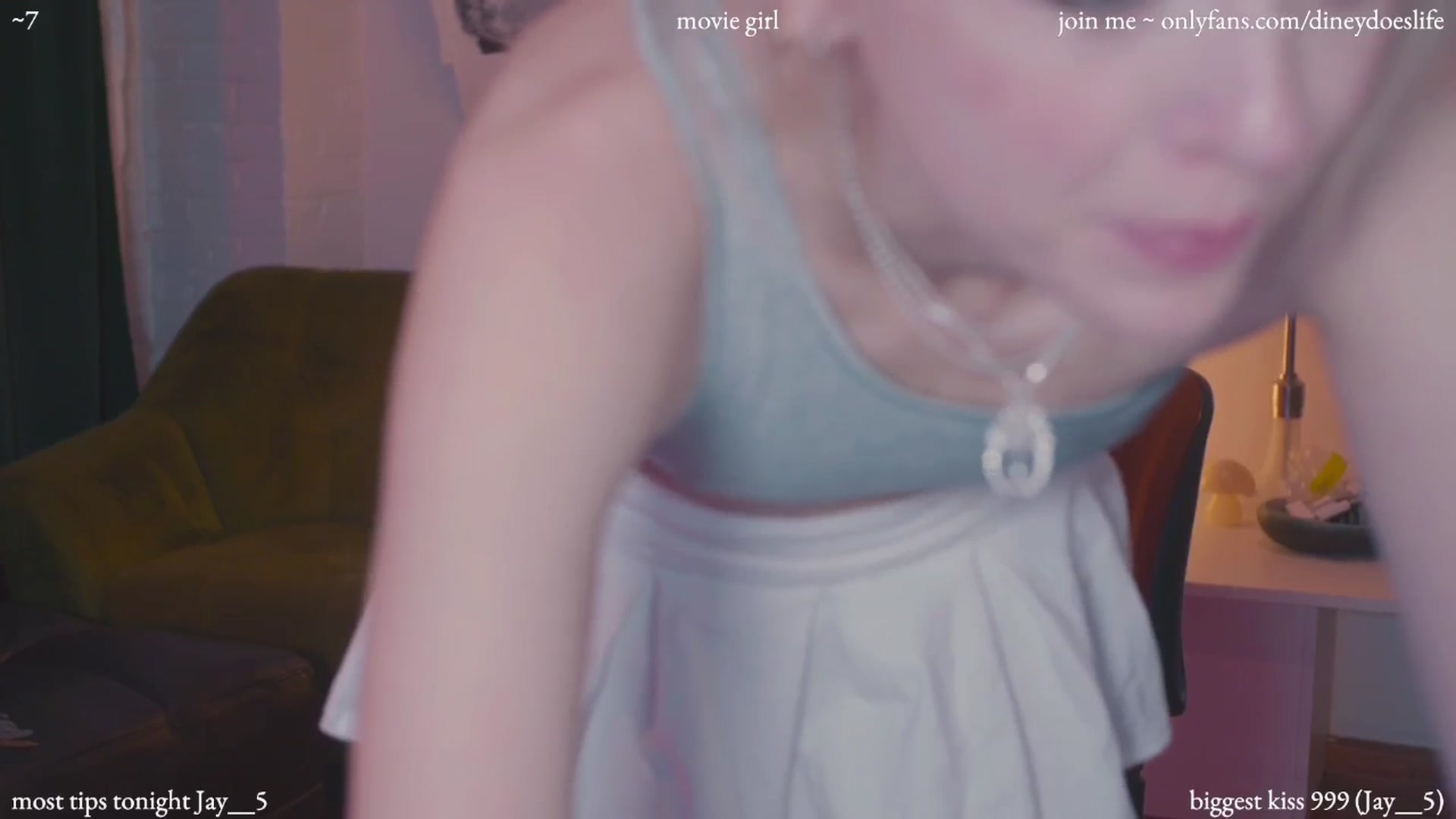 Gallery image thumbnail from diney_'s myfreecams stream on, 07/16/2024, 03:26 image 10 of 20