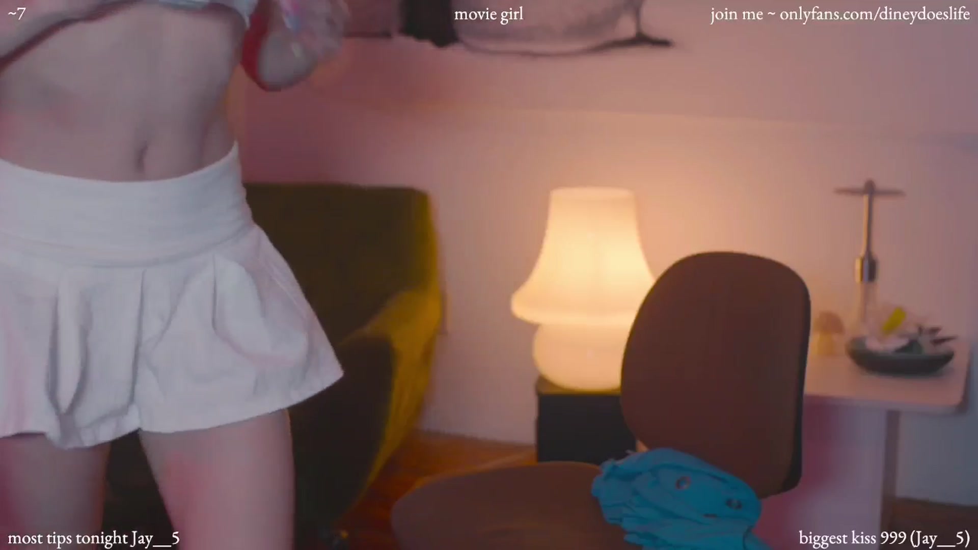 Gallery image thumbnail from diney_'s myfreecams stream on, 07/16/2024, 03:26 image 6 of 20
