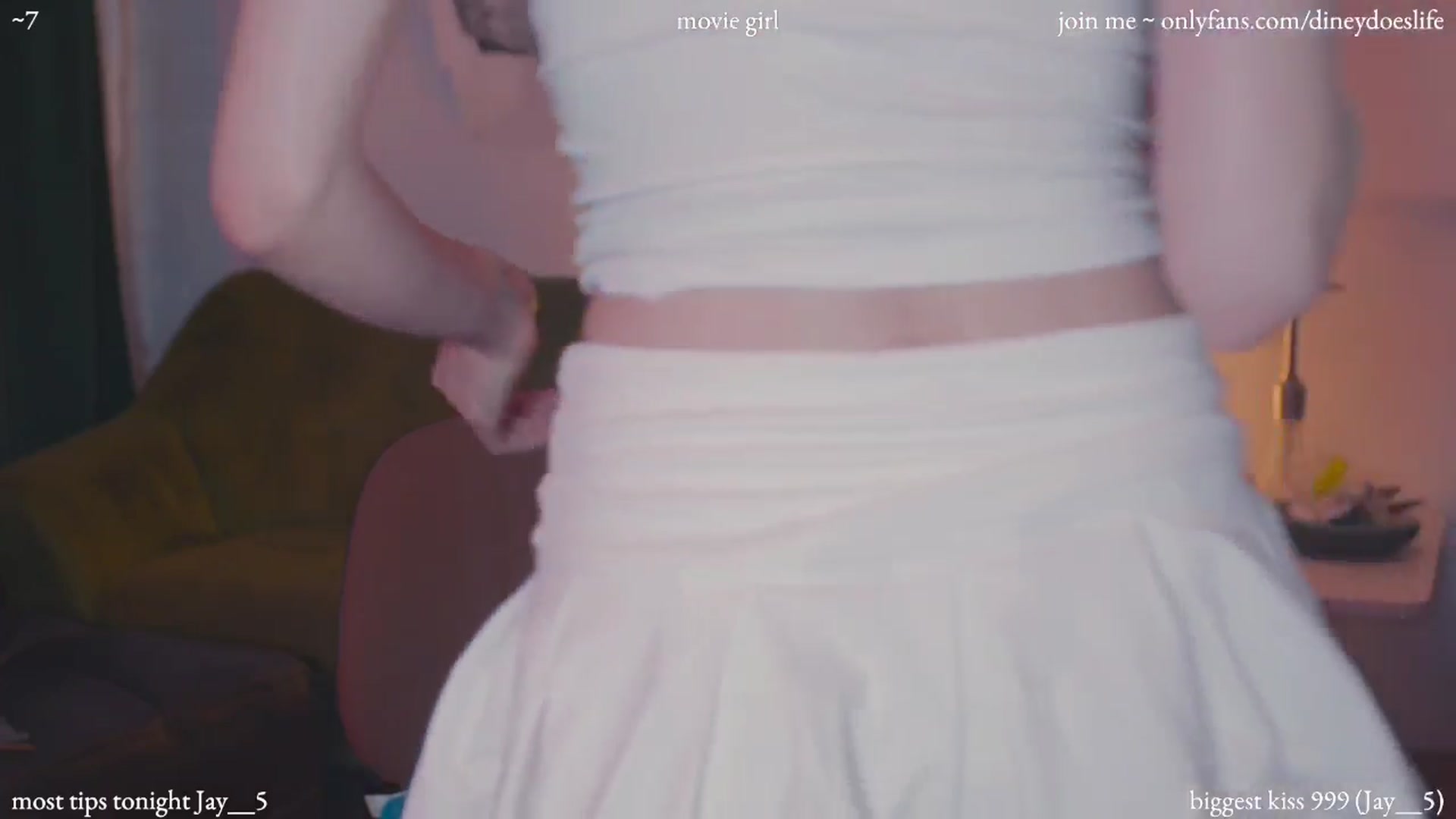 Gallery image thumbnail from diney_'s myfreecams stream on, 07/16/2024, 03:26 image 5 of 20