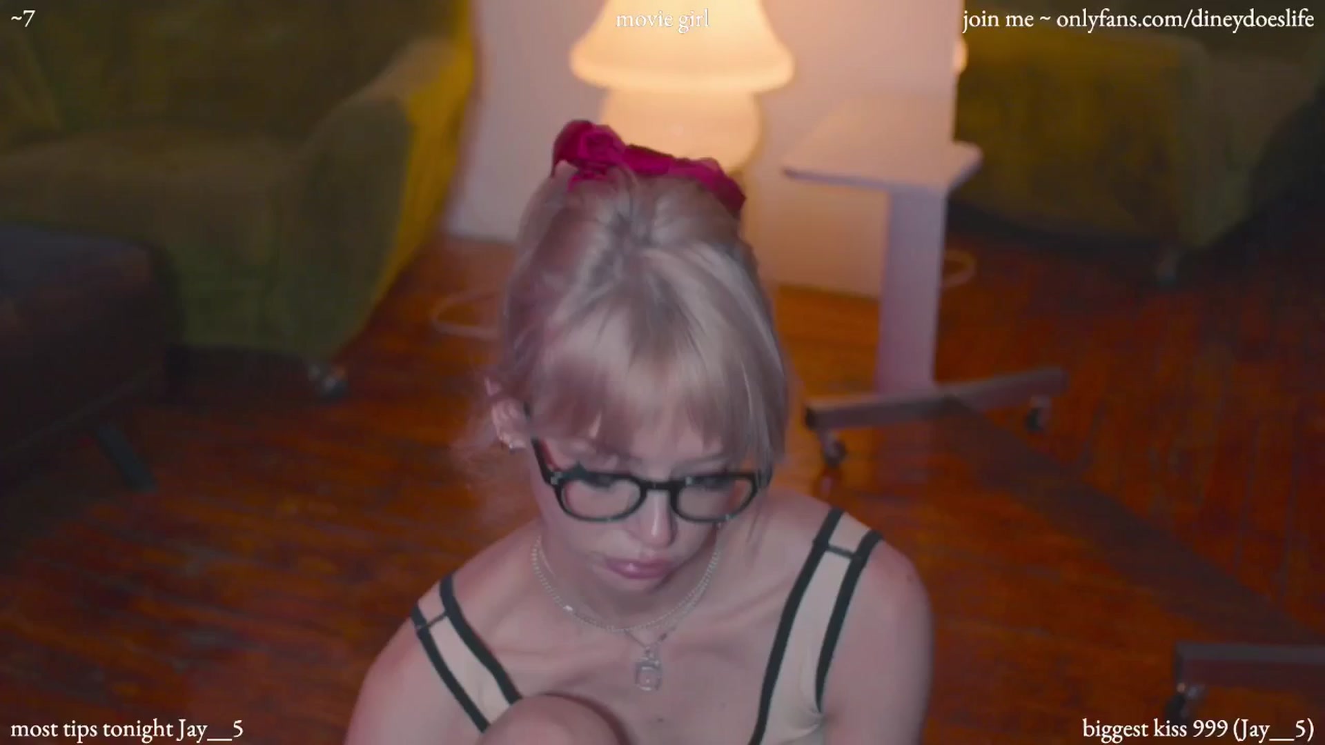 Gallery image thumbnail from diney_'s myfreecams stream on, 07/16/2024, 05:31 image 2 of 20