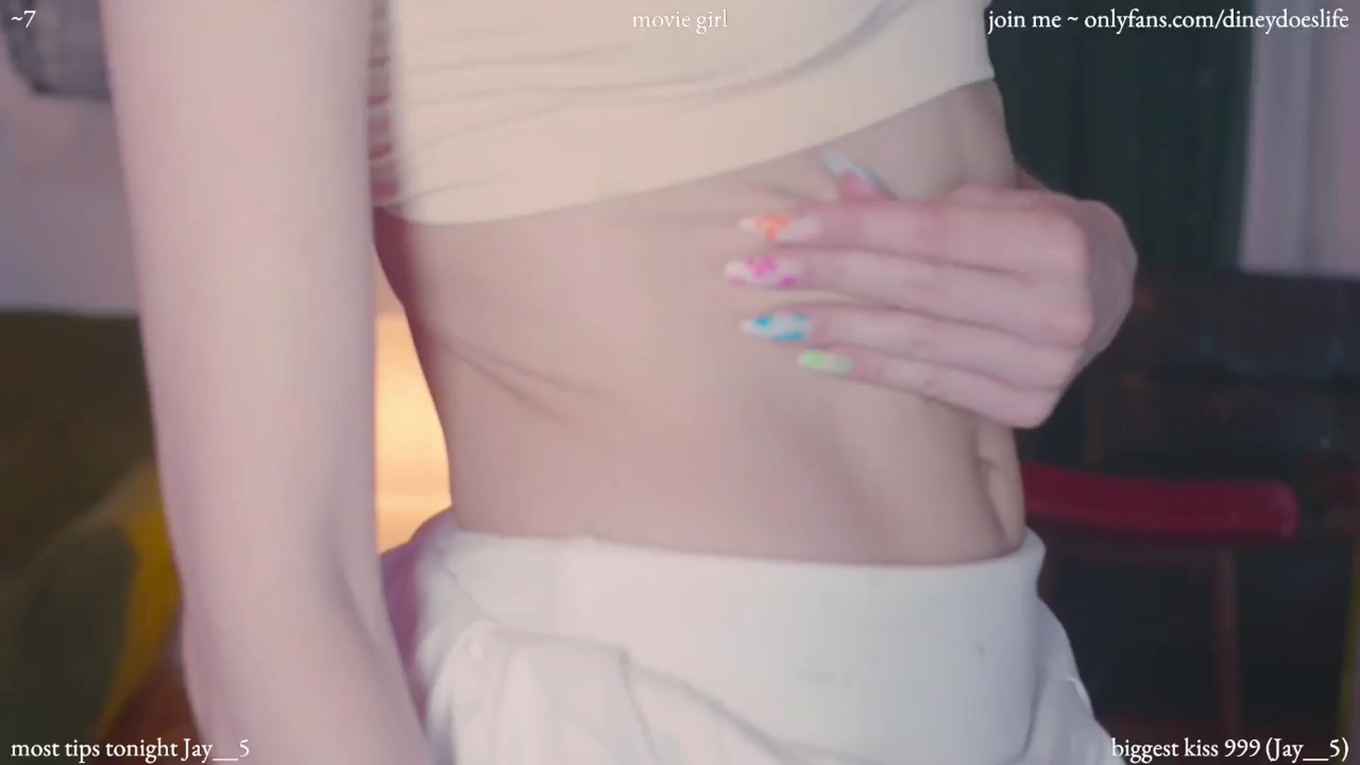 Gallery image thumbnail from diney_'s myfreecams stream on, 07/16/2024, 05:31 image 10 of 20