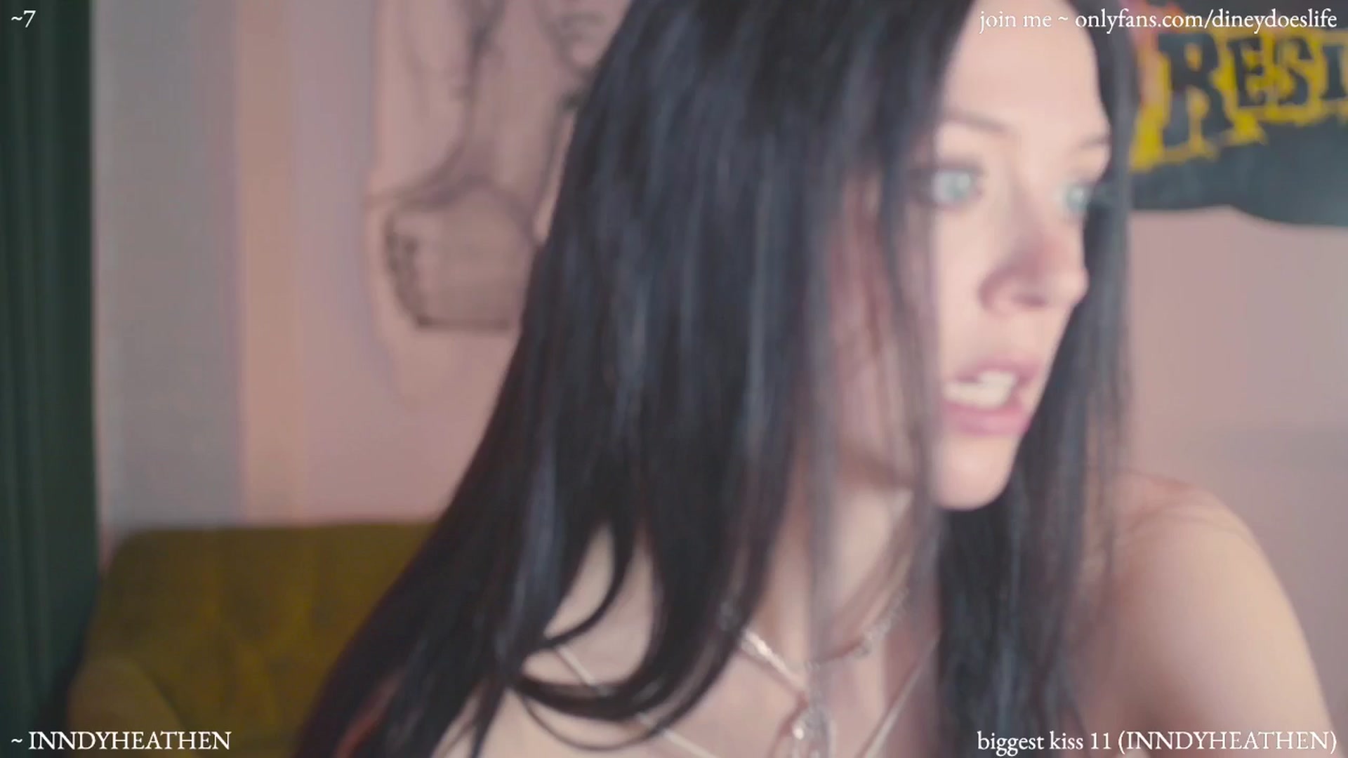 Gallery image thumbnail from diney_'s myfreecams stream on, 07/19/2024, 05:42 image 2 of 20