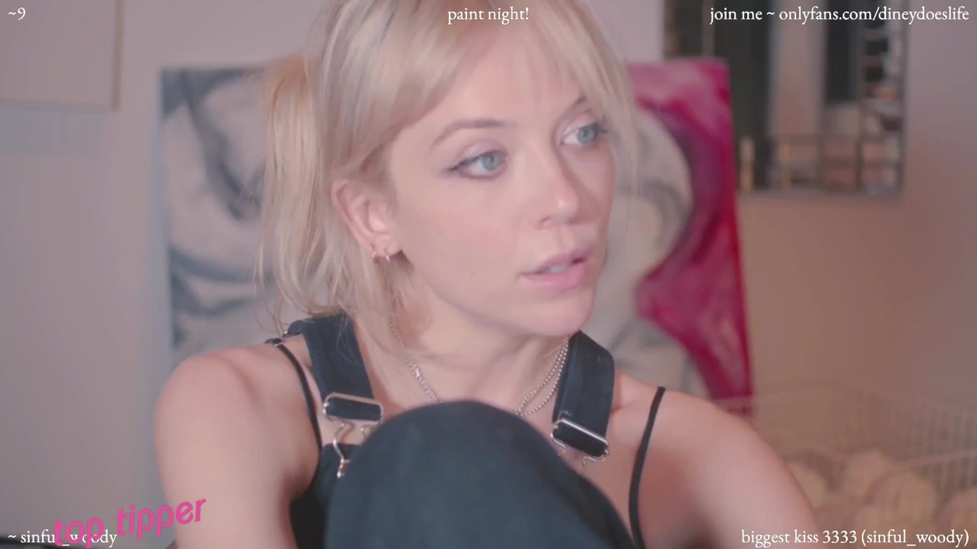Gallery image thumbnail from diney_'s myfreecams stream on, 07/22/2024, 05:49 image 10 of 20