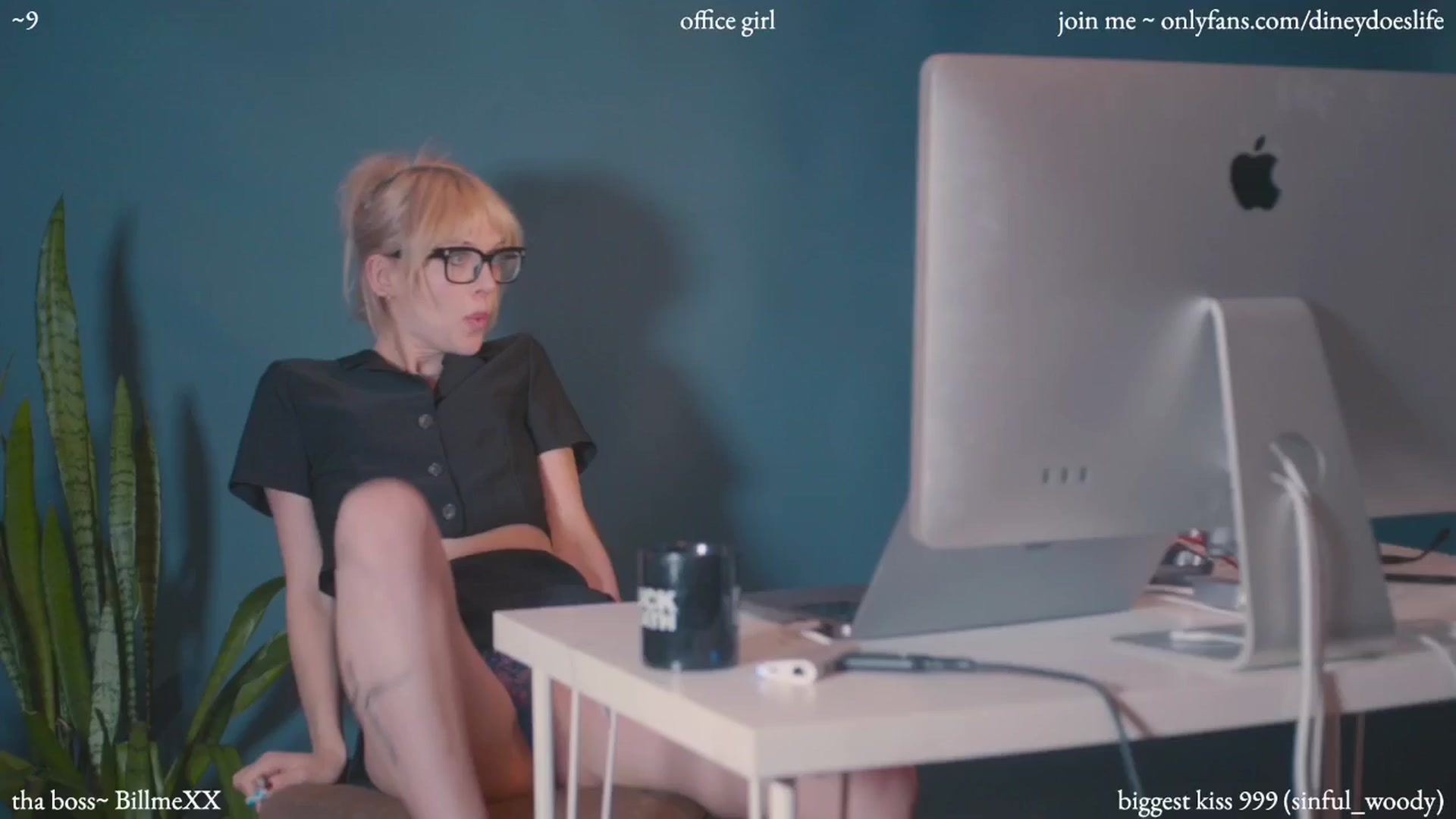 Gallery image thumbnail from diney_'s myfreecams stream on, 07/23/2024, 03:38 image 19 of 20