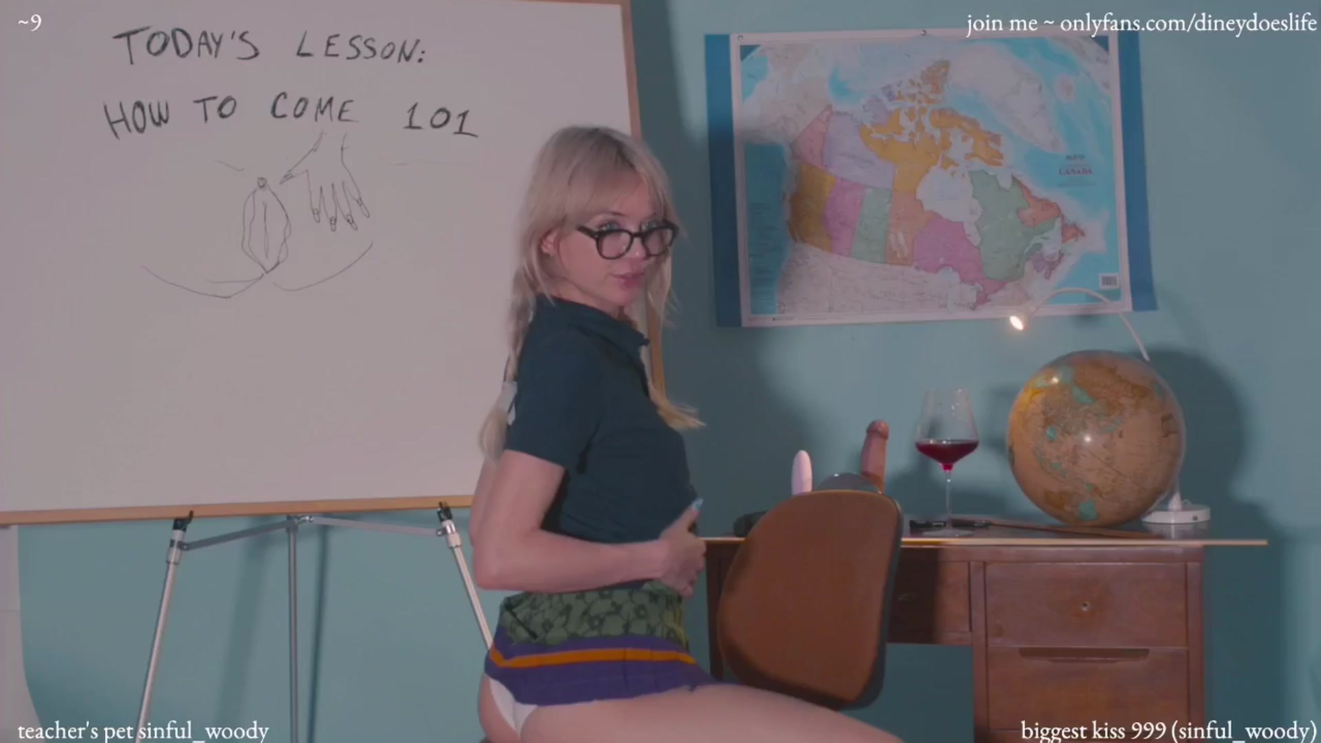 Gallery image thumbnail from diney_'s myfreecams stream on, 07/28/2024, 06:23 image 11 of 20