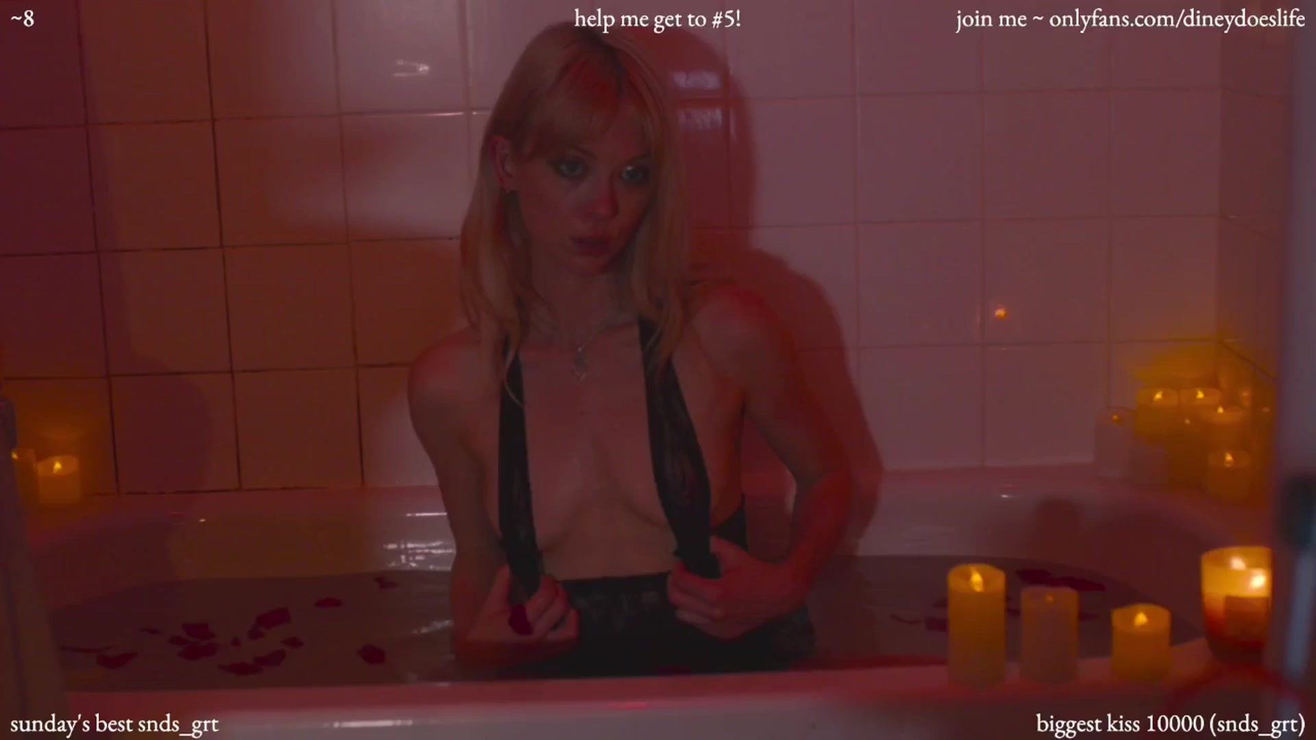 Gallery image thumbnail from diney_'s myfreecams stream on, 07/29/2024, 05:50 image 19 of 20