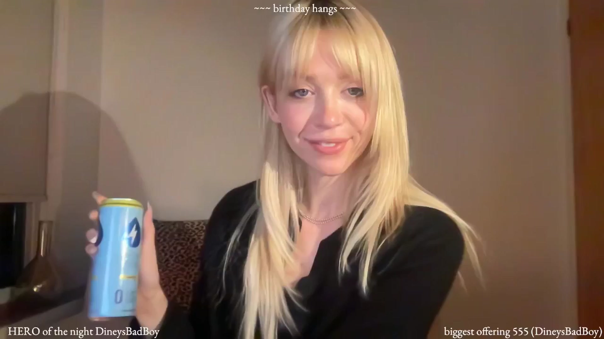 Gallery image thumbnail from diney_'s myfreecams stream on, 10/19/2024, 02:30 image 14 of 20