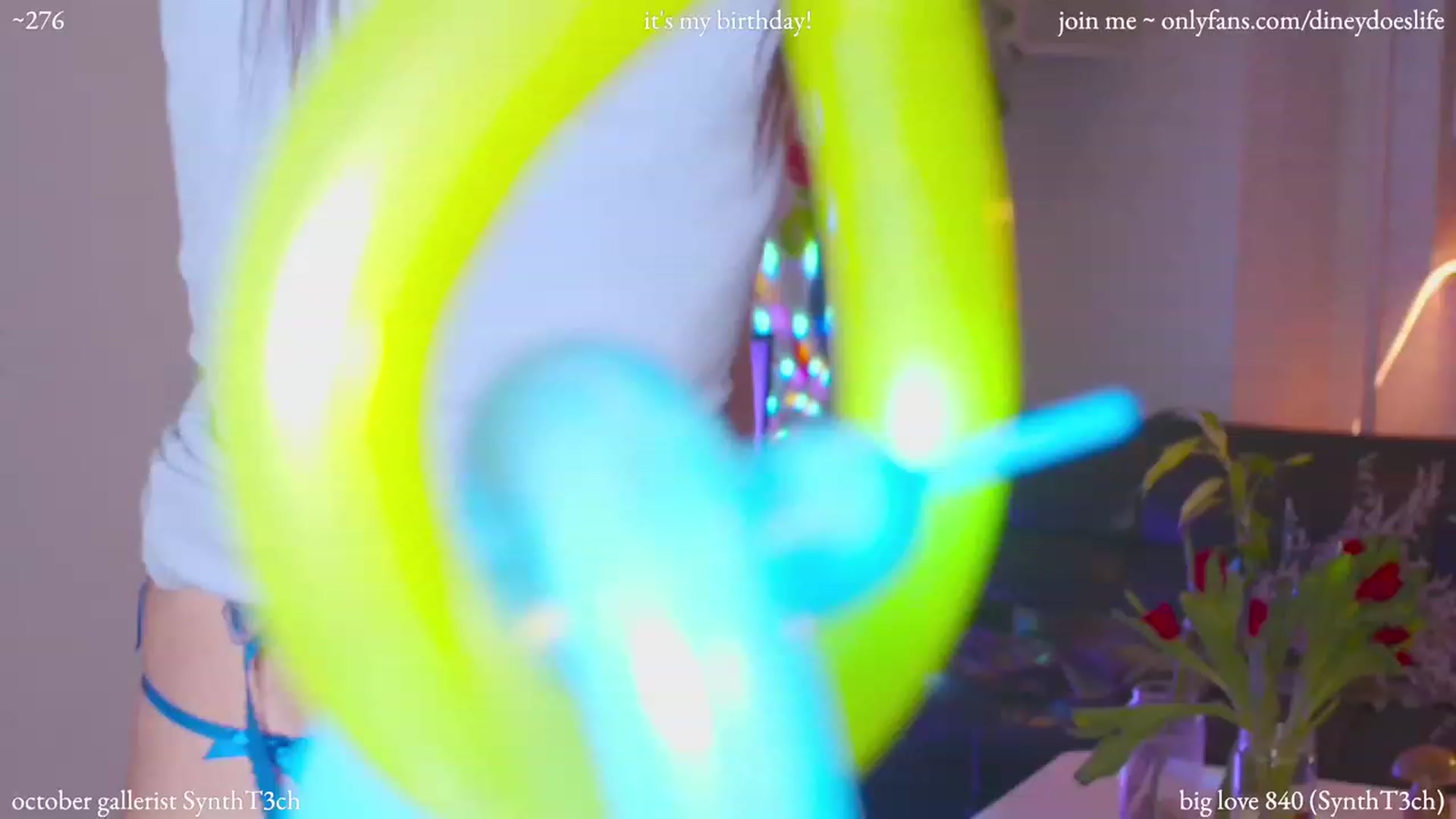 Gallery image thumbnail from diney_bday's myfreecams stream on, 10/19/2023, 04:51 image 1 of 20