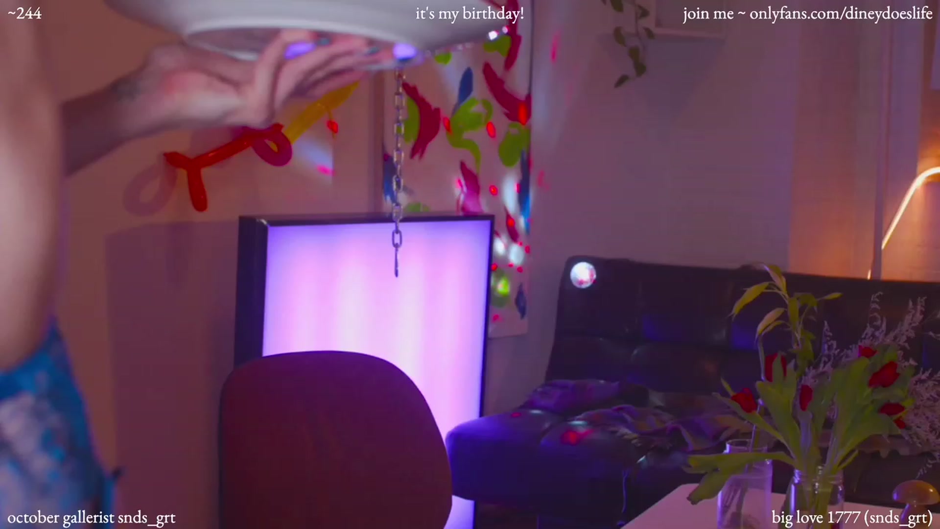 Gallery image thumbnail from diney_bday's myfreecams stream on, 10/19/2023, 04:51 image 15 of 20