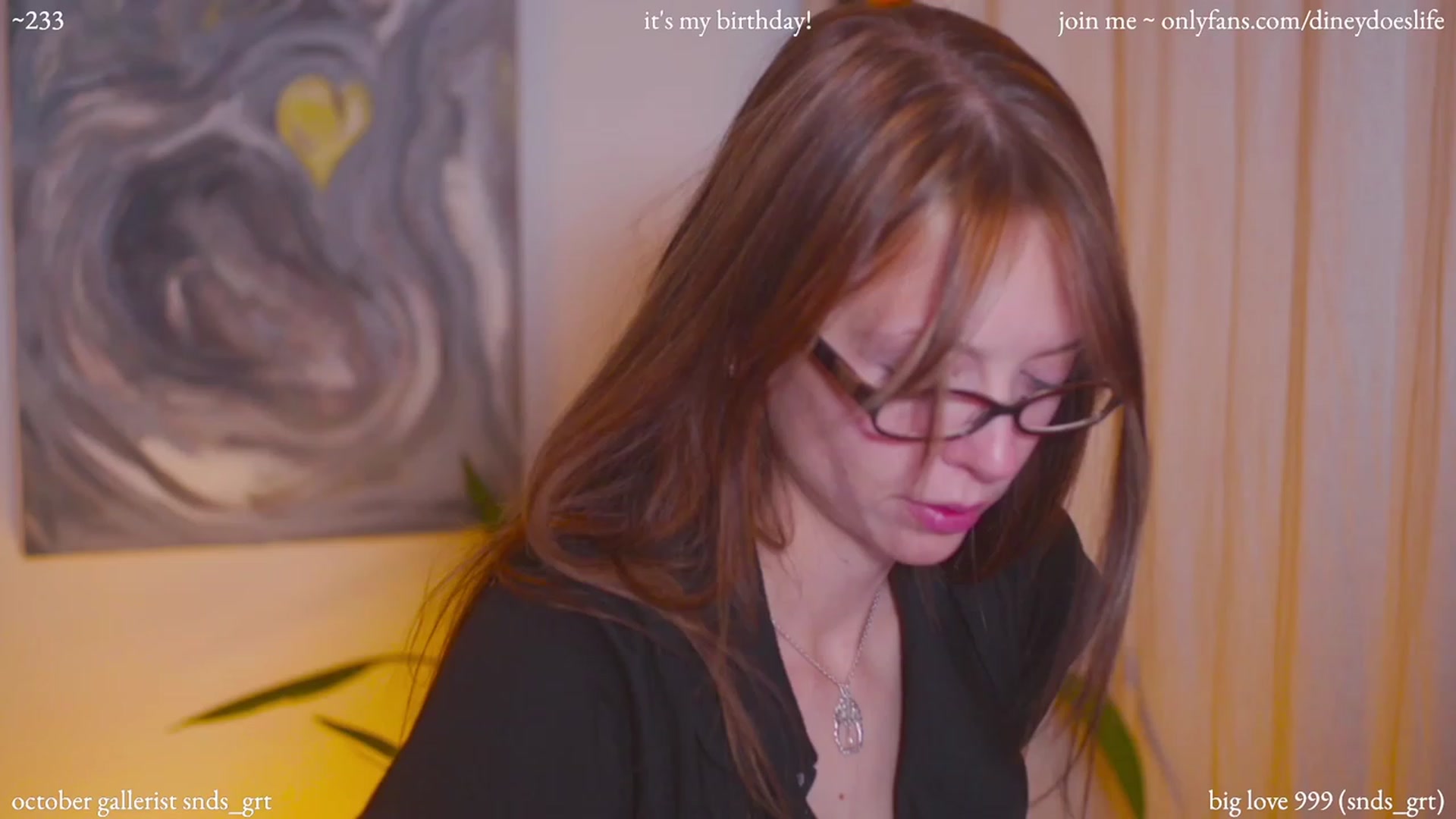 Gallery image thumbnail from diney_bday's myfreecams stream on, 10/30/2023, 05:38 image 11 of 20