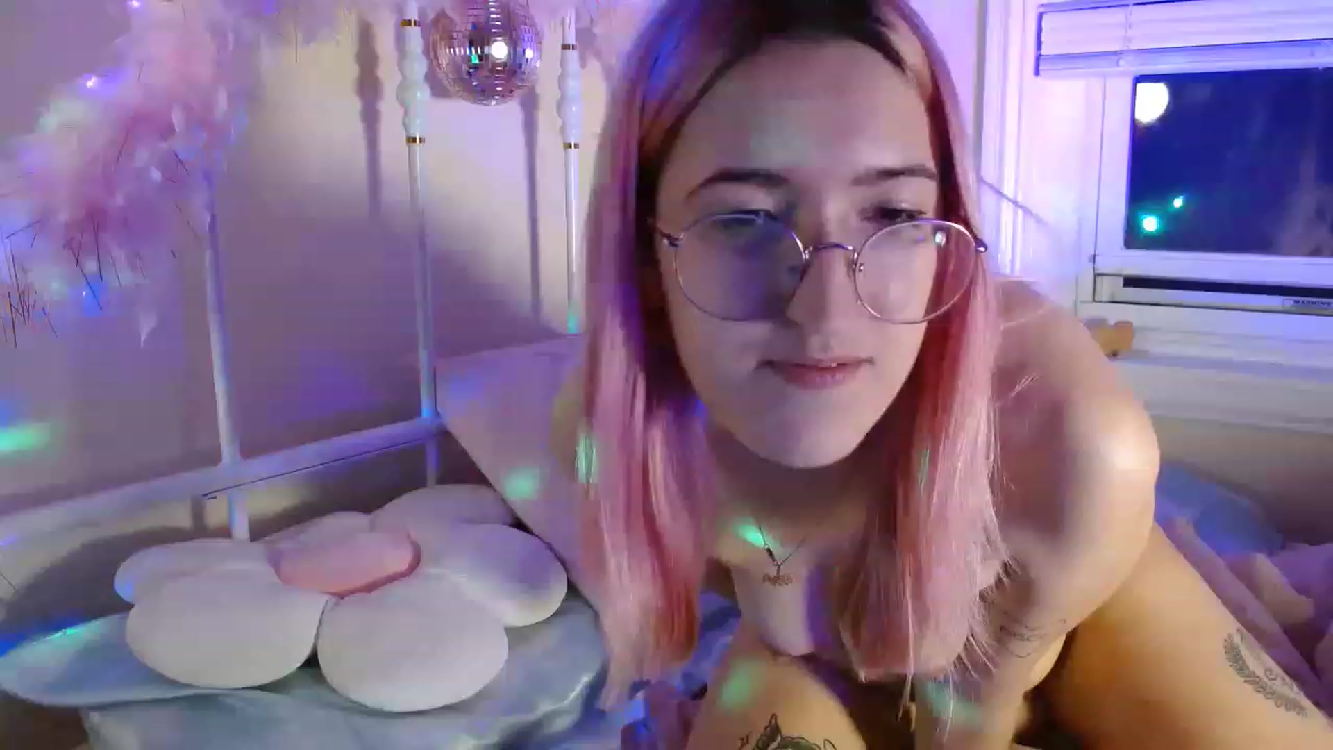 Gallery image thumbnail from discobb's myfreecams stream on, 12/29/2022, 10:00 image 11 of 20