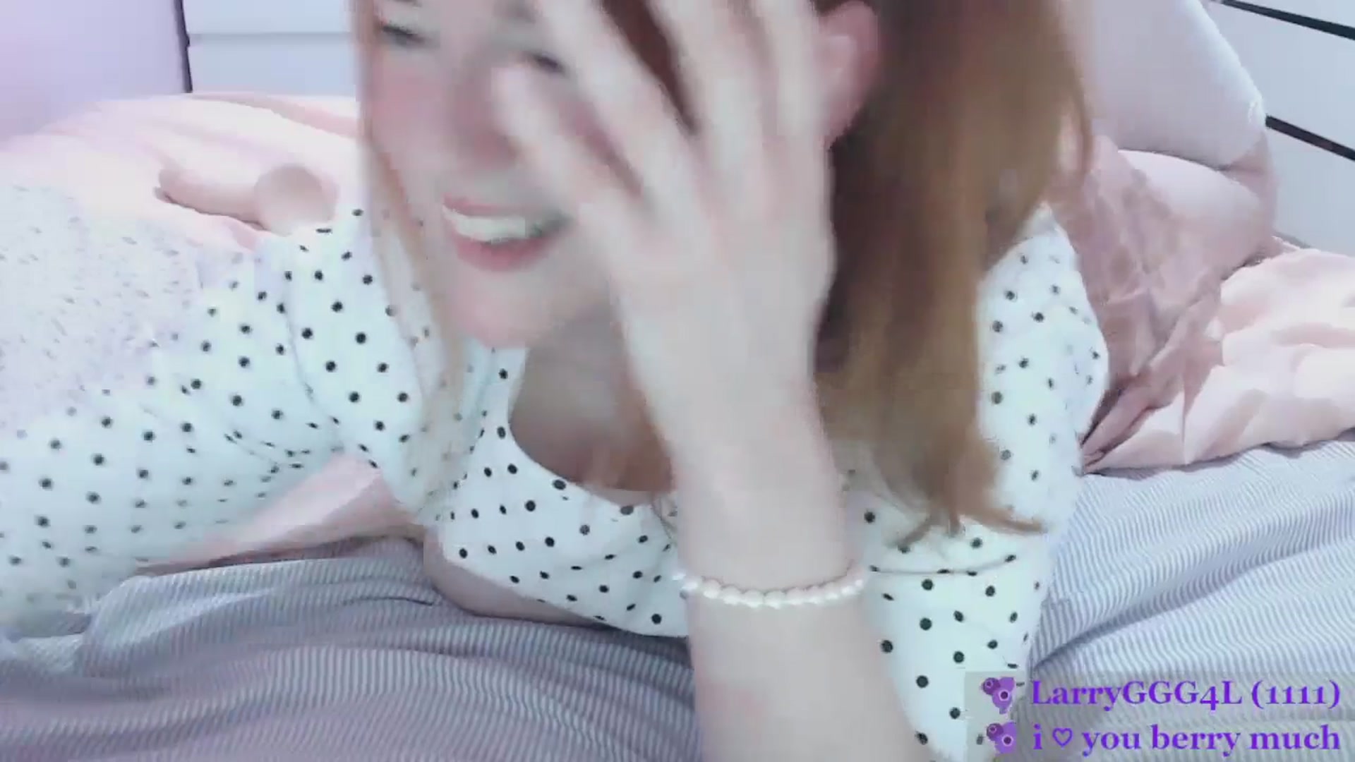 Gallery image thumbnail from doeberry's myfreecams stream on, 03/02/2026, 23:58 image 14 of 20