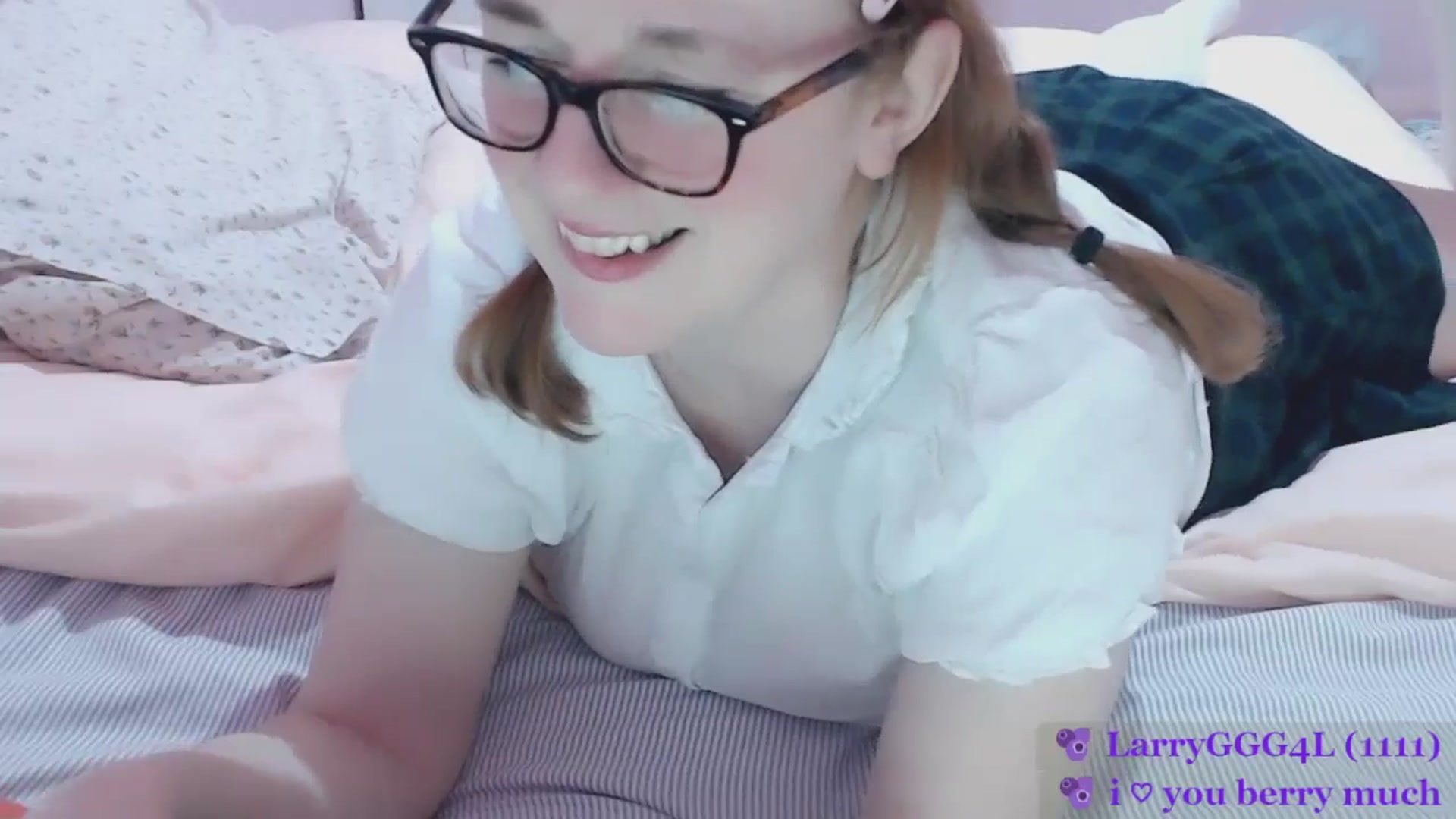 Gallery image thumbnail from doeberry's myfreecams stream on, 03/04/2026, 24:08 image 2 of 20