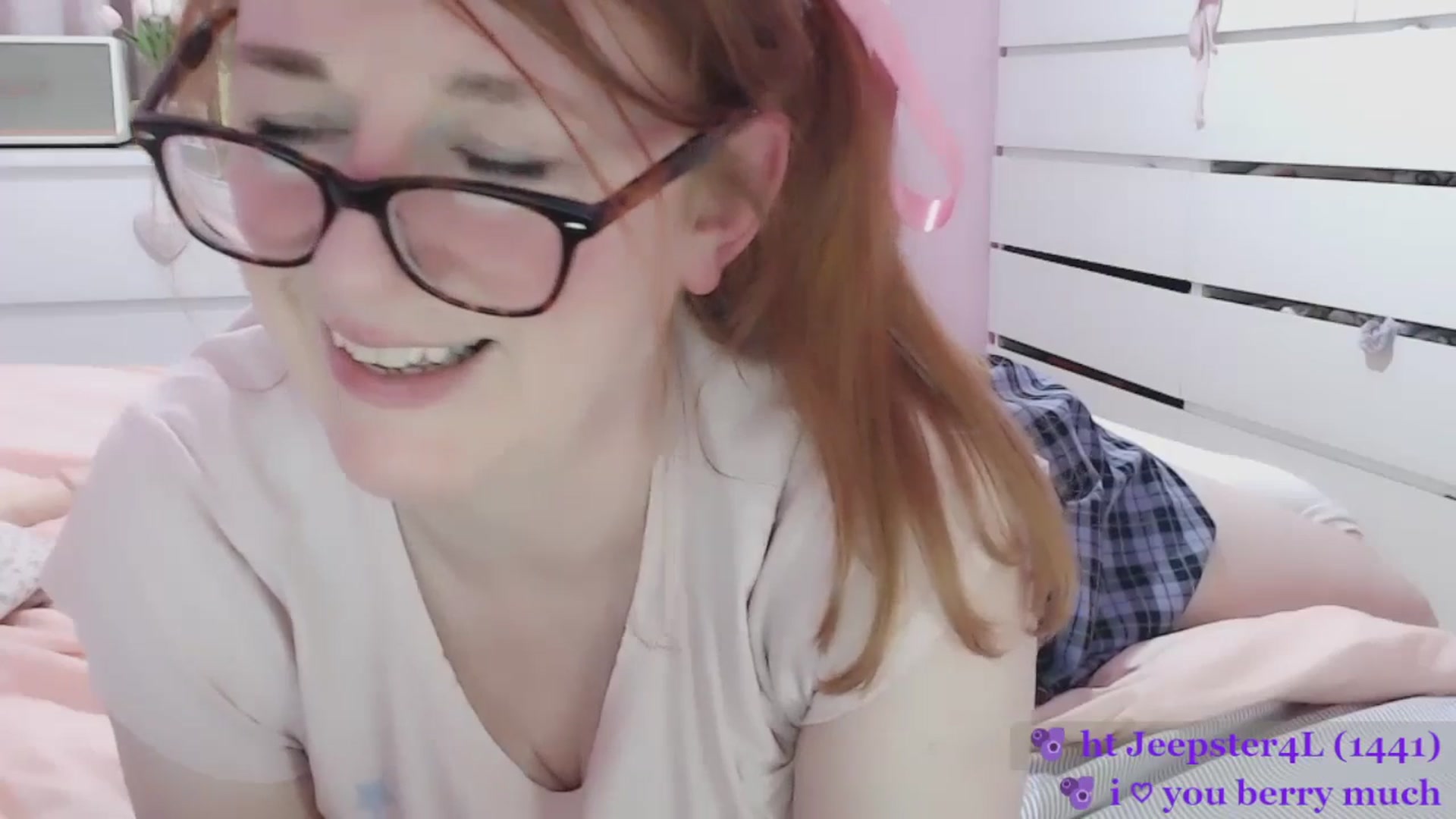 Gallery image thumbnail from doeberry's myfreecams stream on, 03/06/2026, 23:34 image 3 of 20