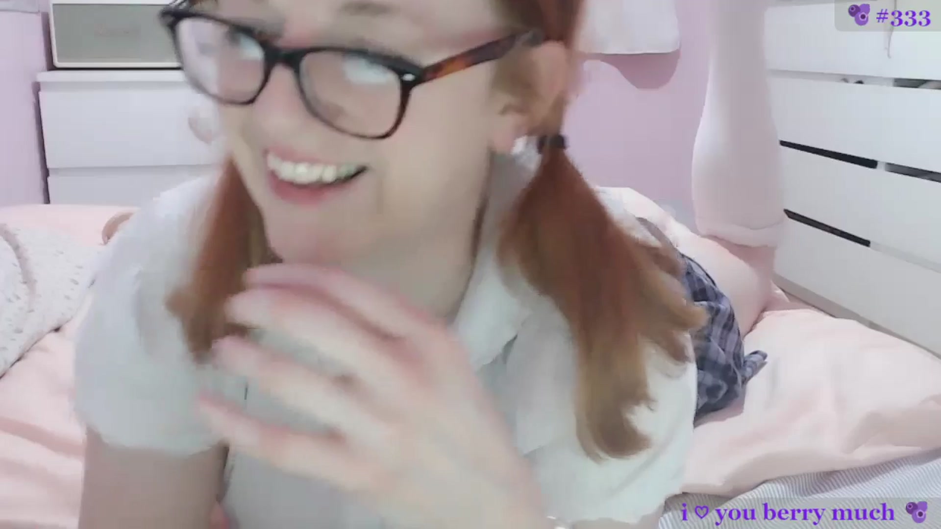 Gallery image thumbnail from doeberry's myfreecams stream on, 03/13/2026, 21:39 image 14 of 20