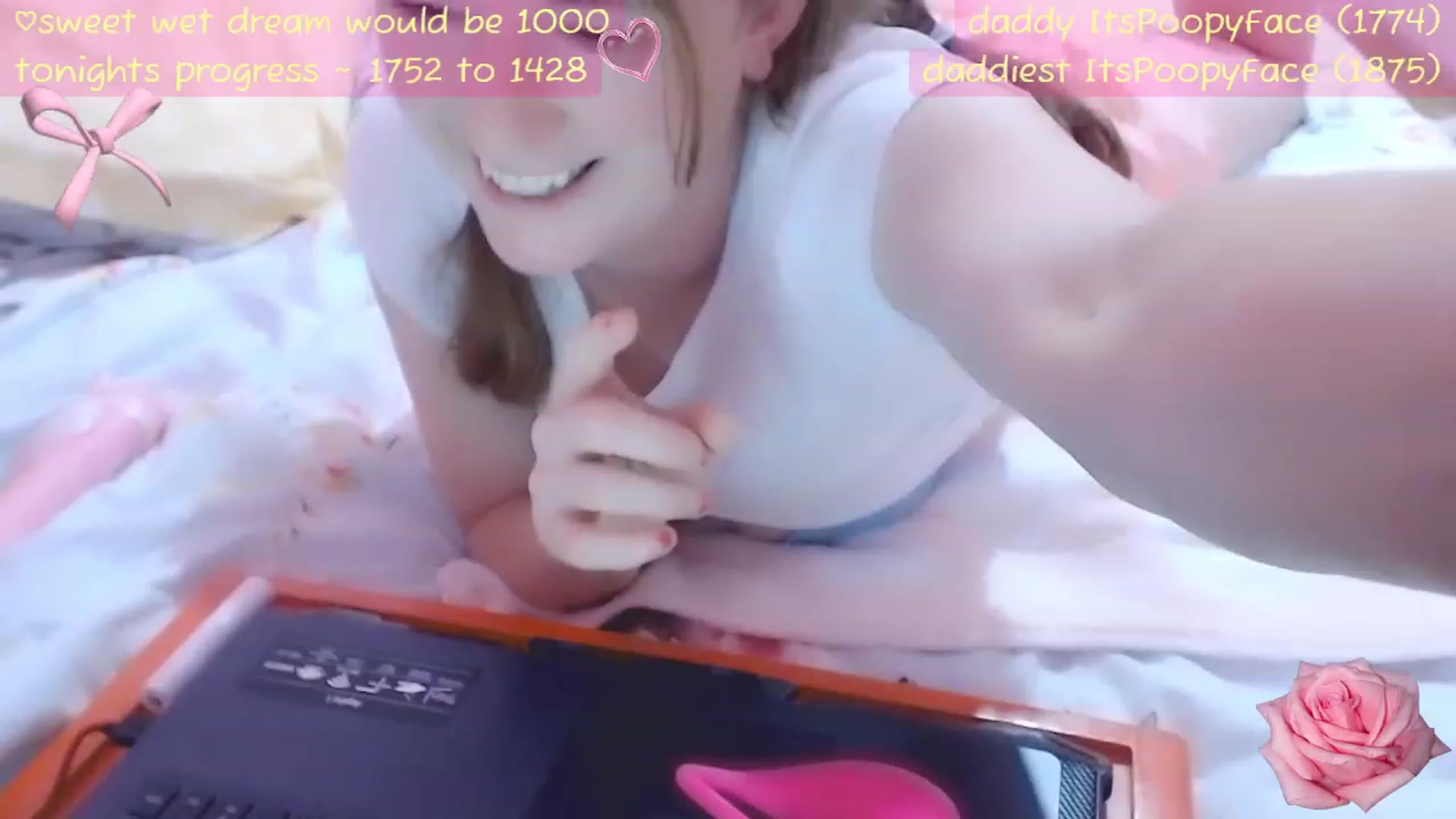 Gallery image thumbnail from dollette's myfreecams stream on, 07/08/2023, 22:17 image 20 of 20