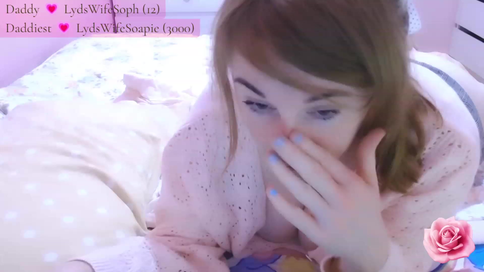 Gallery image thumbnail from dollette's myfreecams stream on, 08/16/2023, 21:00 image 17 of 20