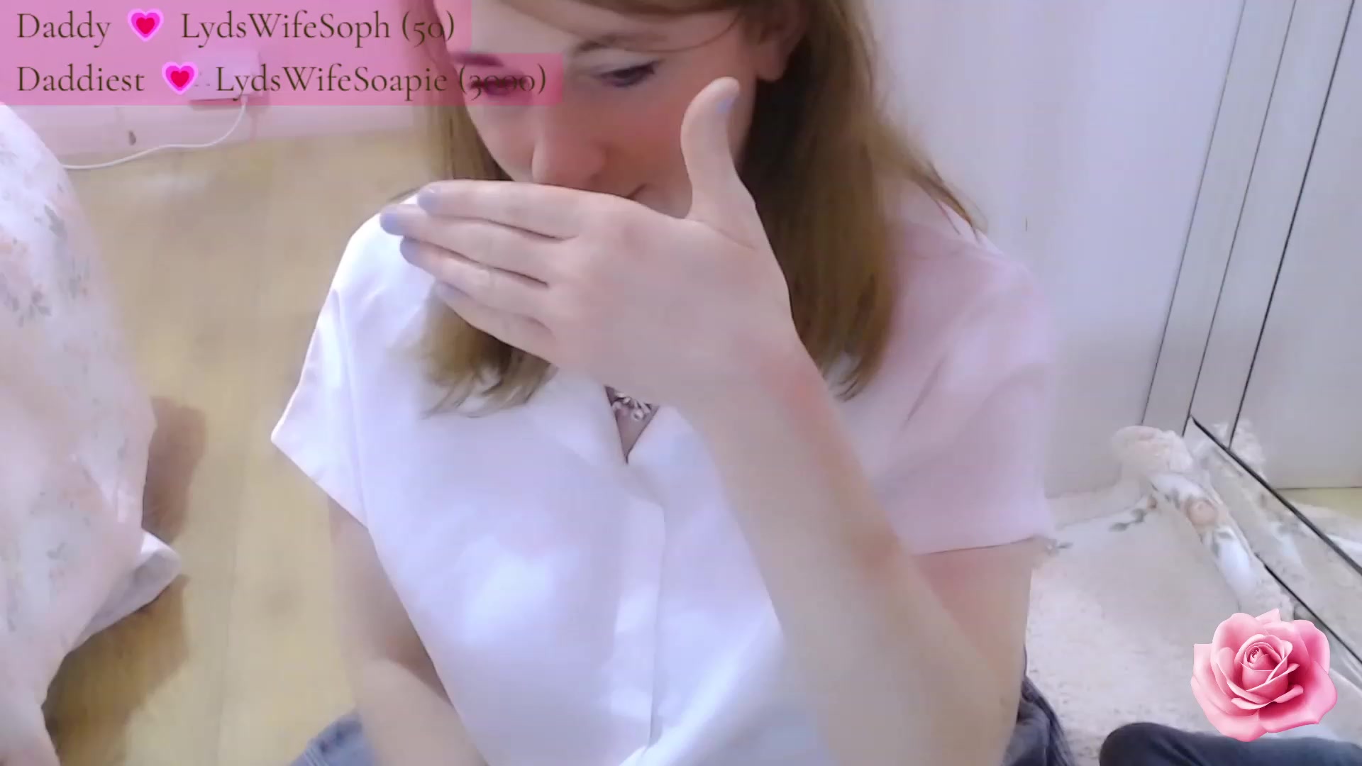 Gallery image thumbnail from dollette's myfreecams stream on, 08/17/2023, 21:07 image 14 of 20