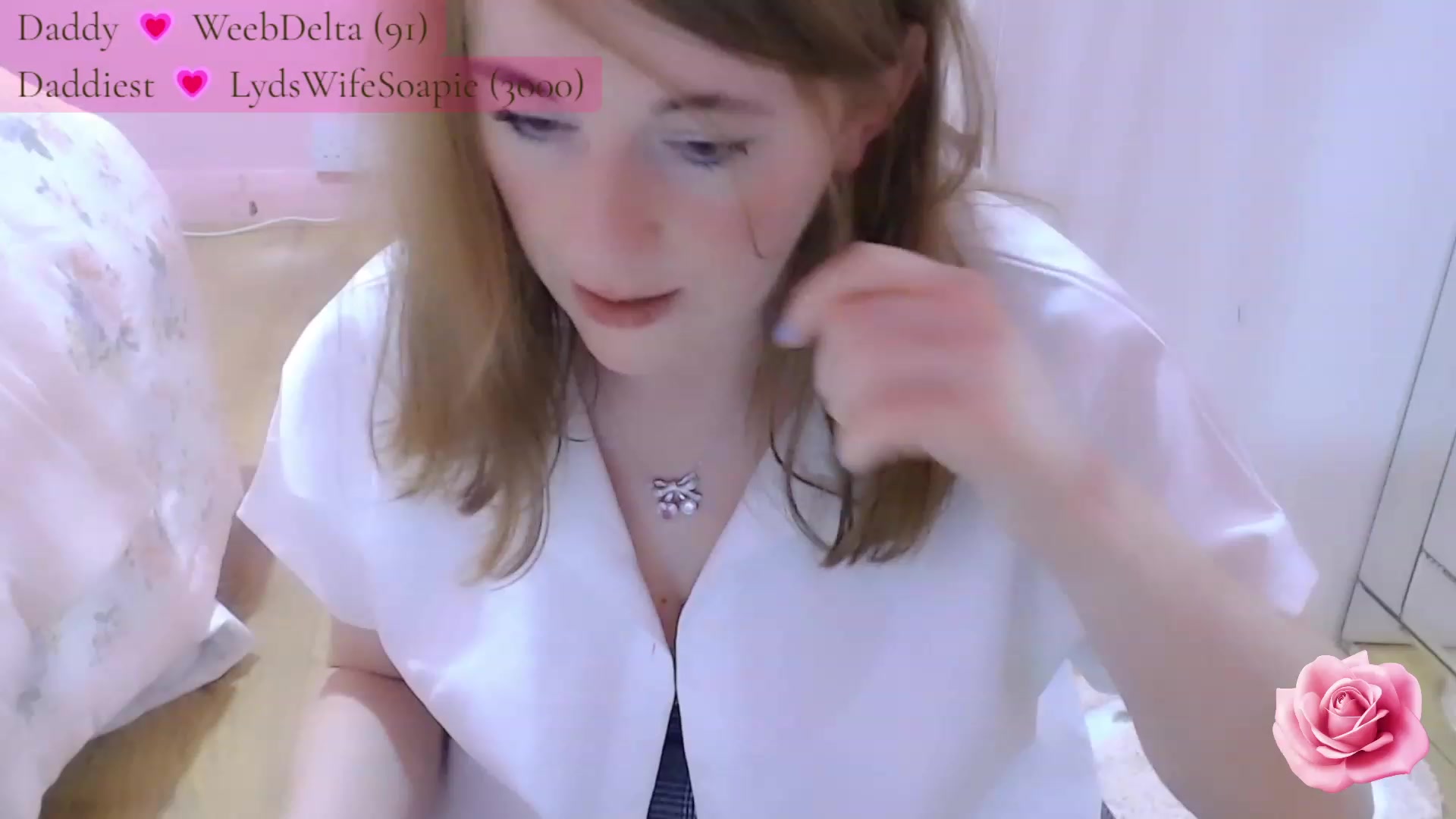 Gallery image thumbnail from dollette's myfreecams stream on, 08/17/2023, 21:38 image 17 of 20