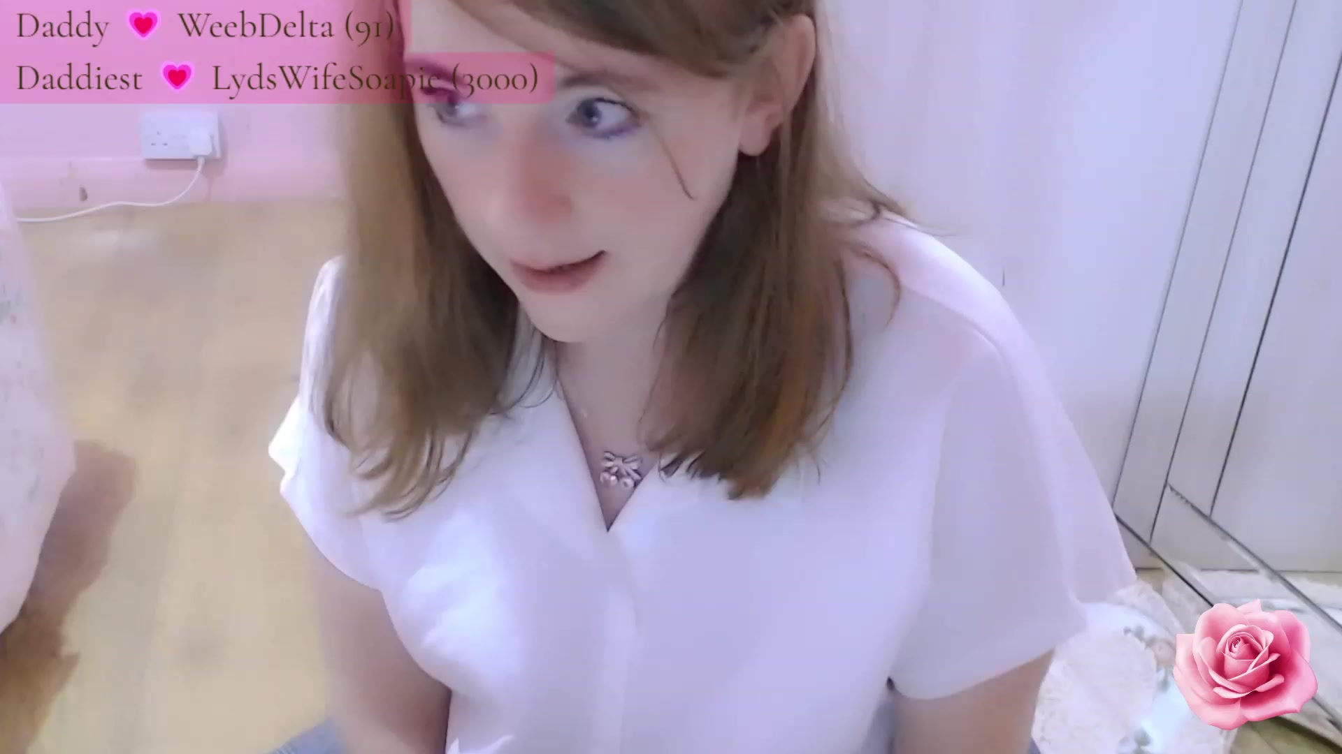 Gallery image thumbnail from dollette's myfreecams stream on, 08/17/2023, 22:31 image 6 of 20