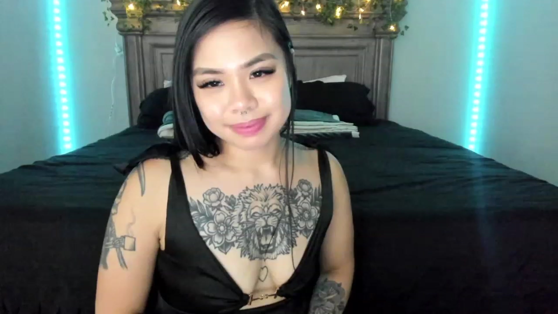 Gallery image thumbnail from dolllface's myfreecams stream on, 11/28/2022, 09:22 image 13 of 20
