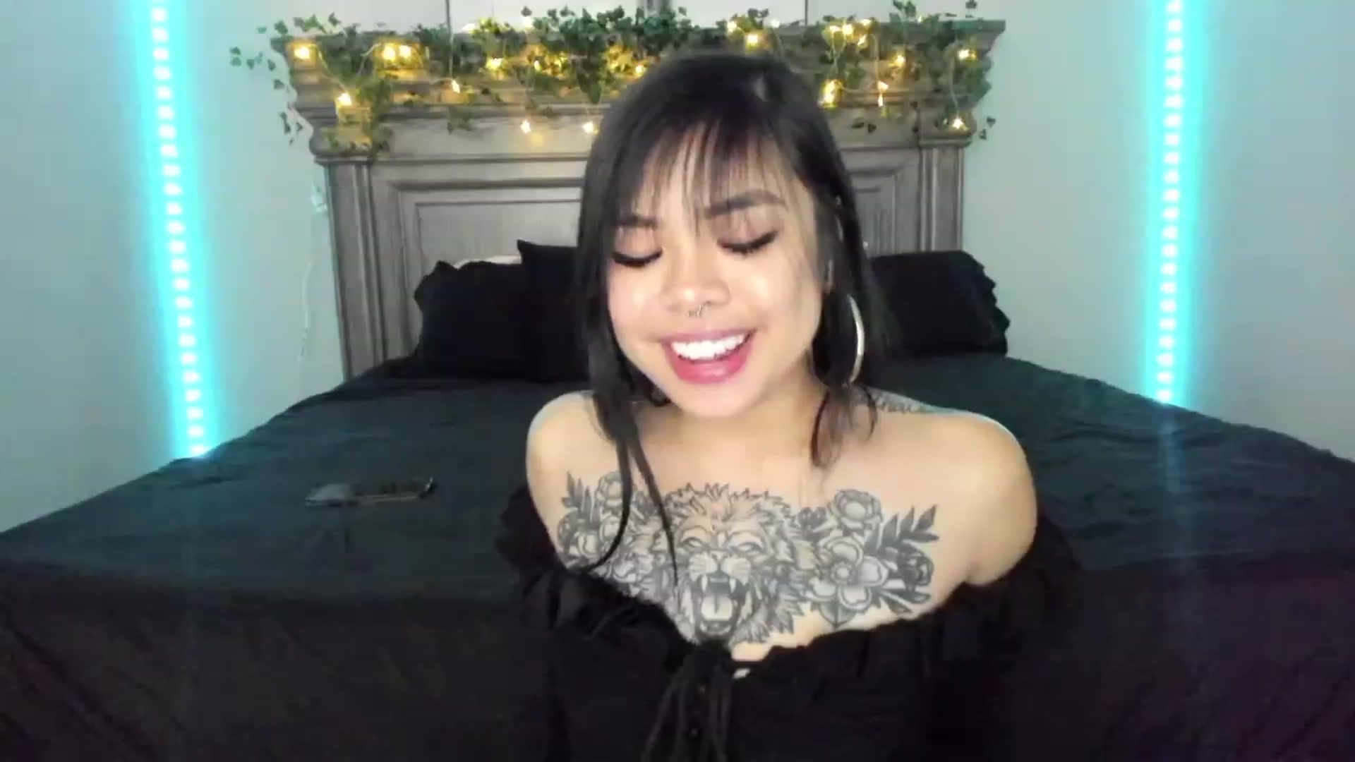 Gallery image thumbnail from dolllface's myfreecams stream on, 12/03/2022, 07:16 image 13 of 20