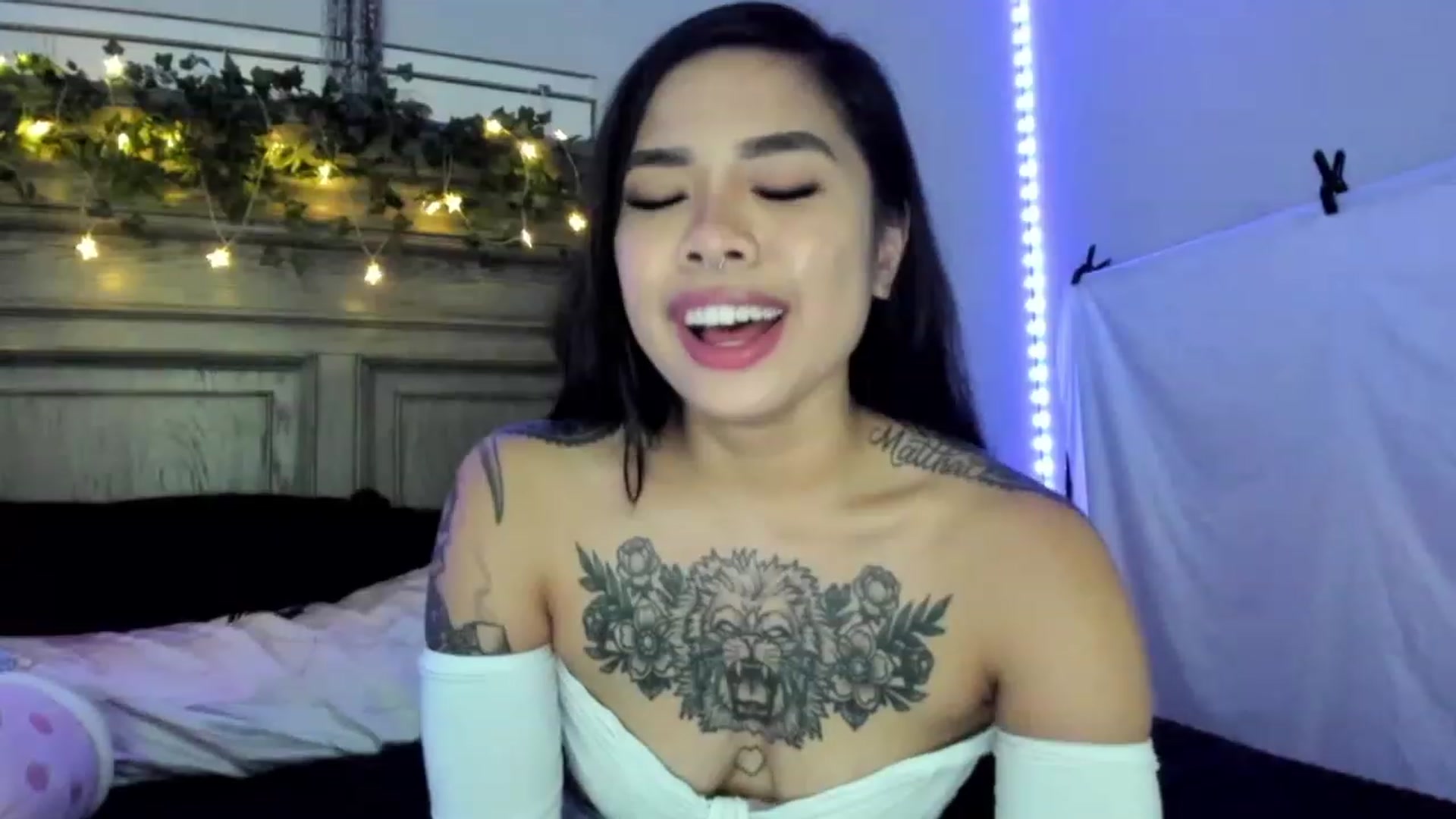 Gallery image thumbnail from dolllface's myfreecams stream on, 12/09/2022, 12:20 image 6 of 20