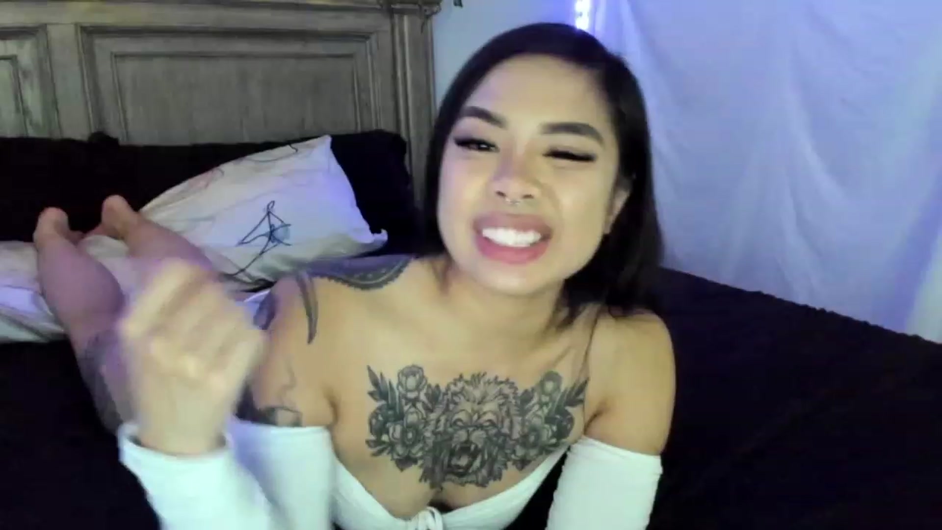 Gallery image thumbnail from dolllface's myfreecams stream on, 12/09/2022, 12:20 image 9 of 20