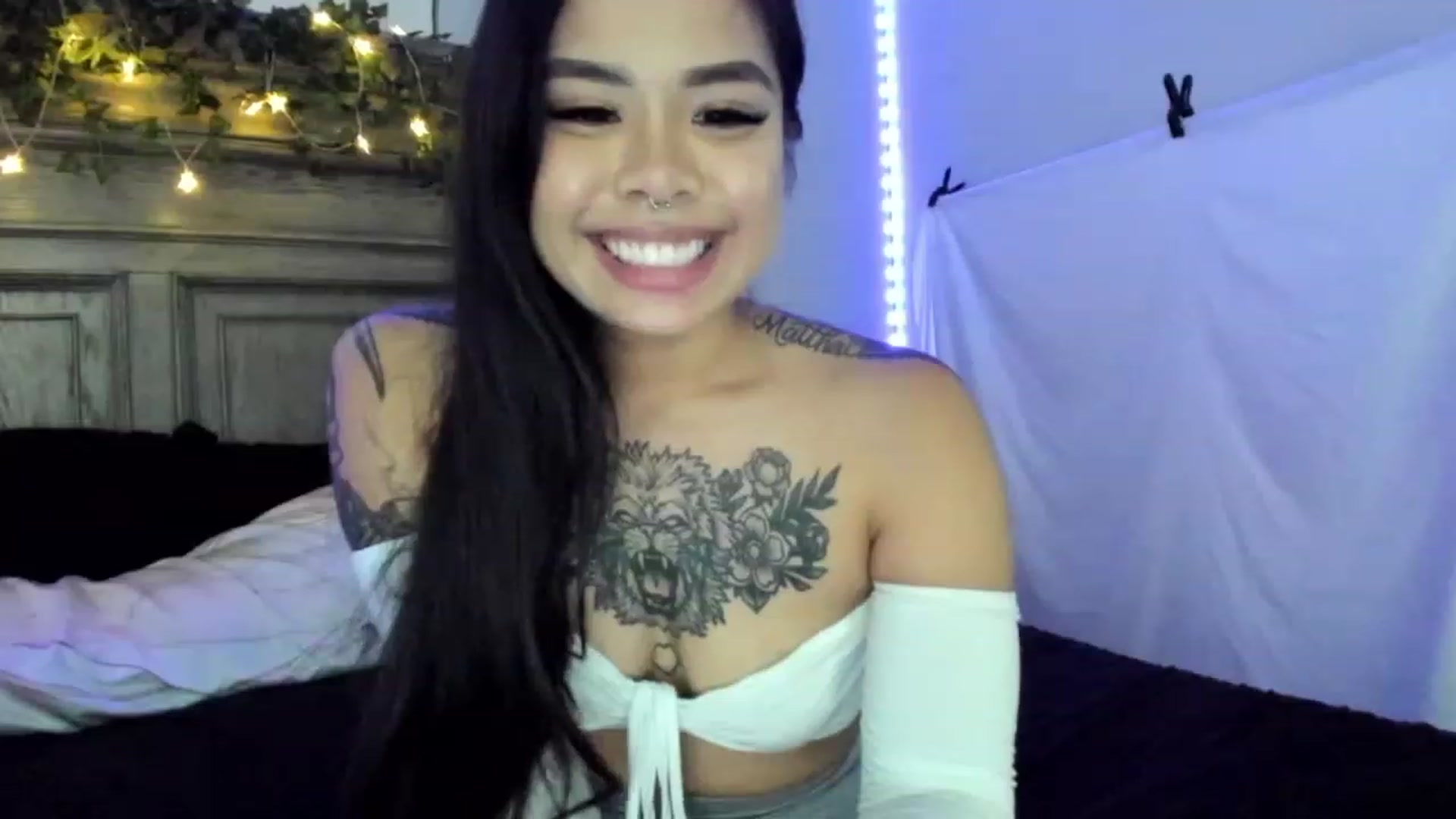 Gallery image thumbnail from dolllface's myfreecams stream on, 12/09/2022, 12:20 image 16 of 20