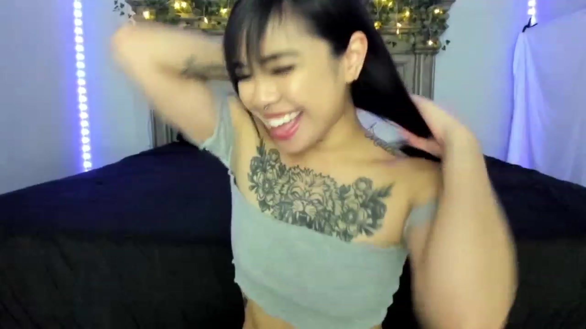 Gallery image thumbnail from dolllface's myfreecams stream on, 12/11/2022, 10:52 image 4 of 20